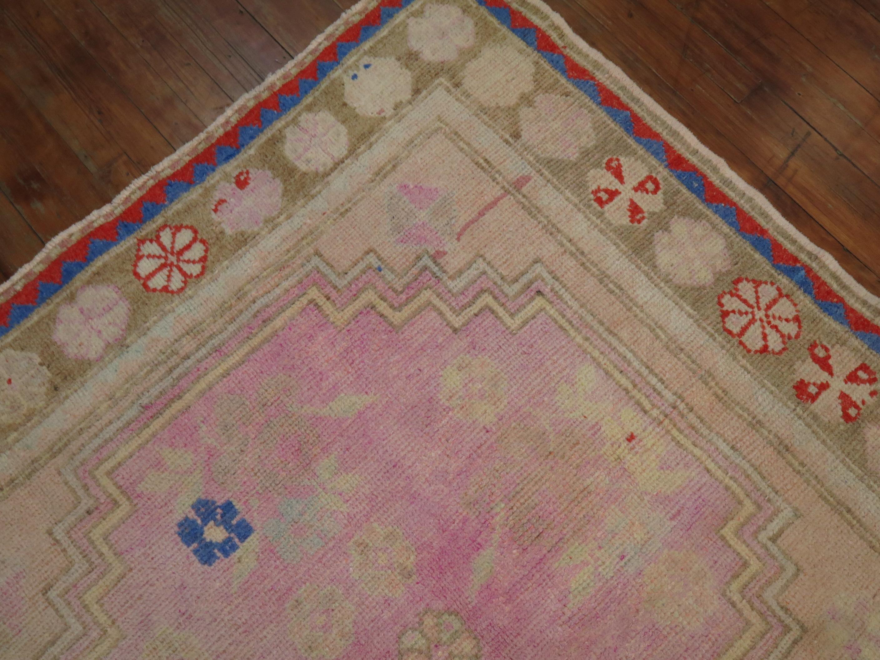 Colección Zabihi Alfombra Turca Vintage Rosa Chicle en venta 1