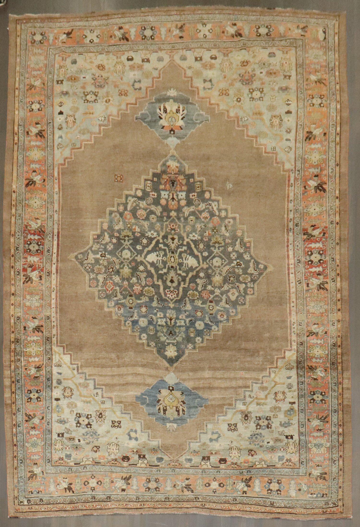 Stile Adirondack Tappeto Zabihi Collection Camel Color Antique Persian Bidjar in vendita