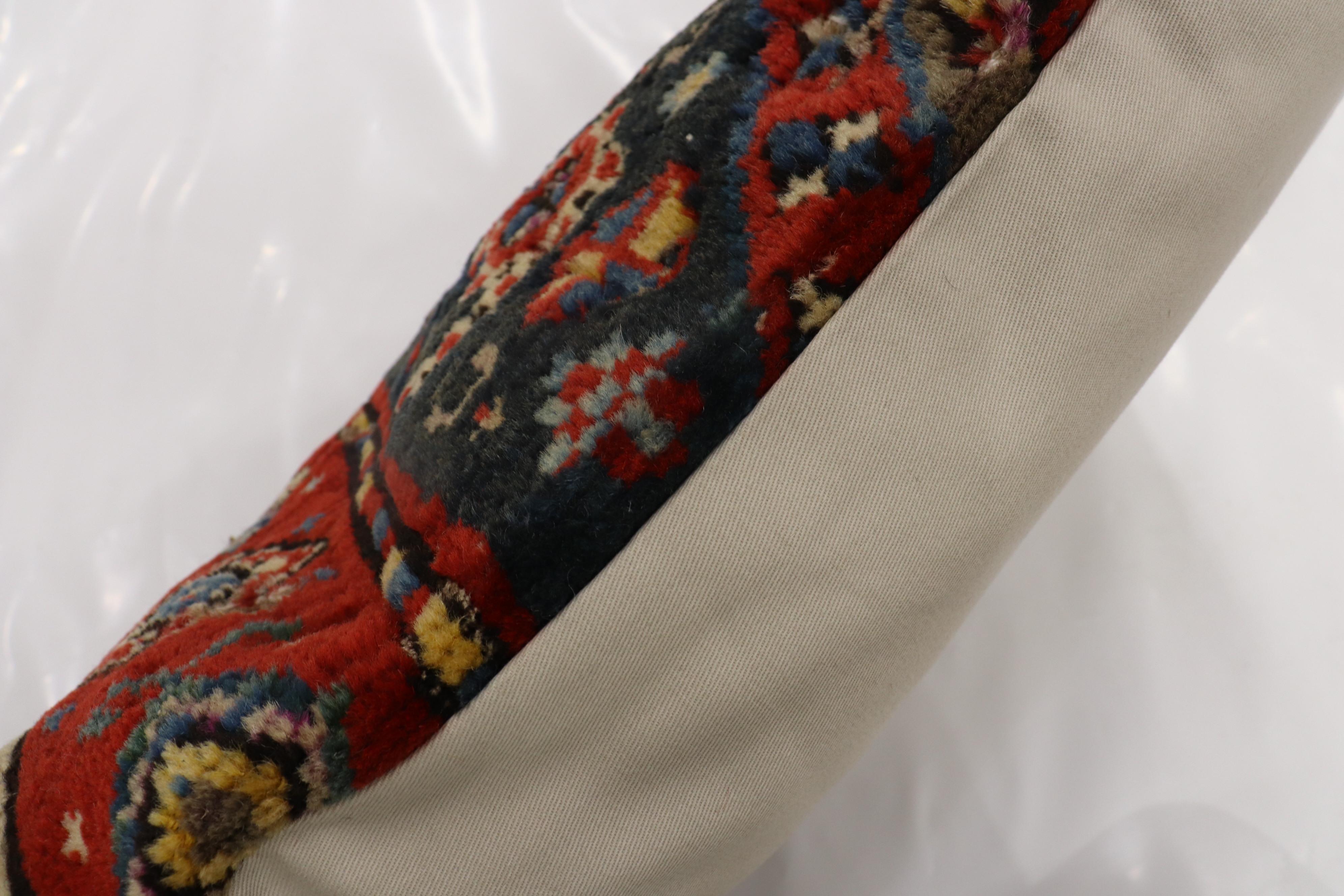 Rustique Coussin de la collection Zabihi du Caucase en vente