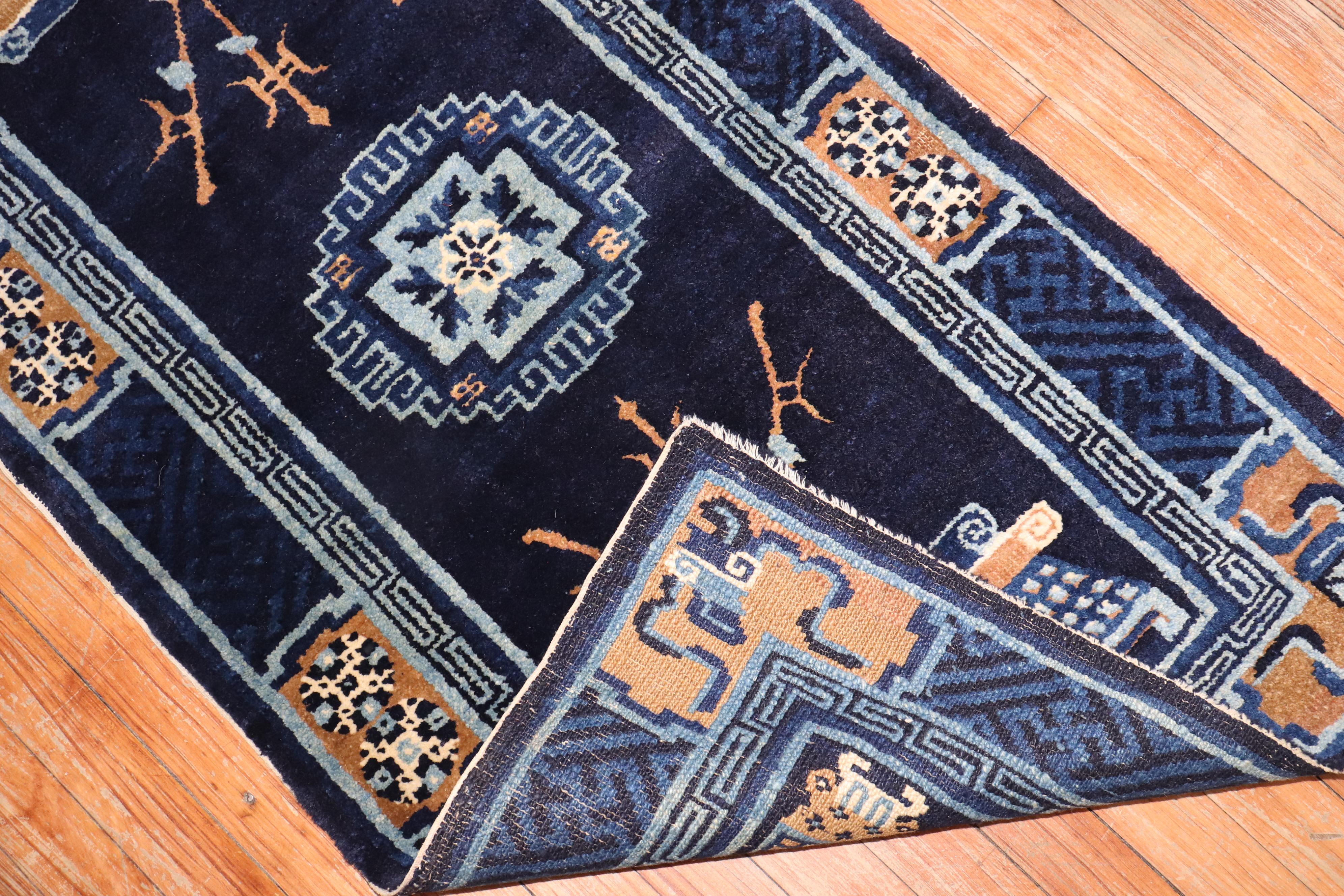 Artisanat Zabihi Collection Chinese Peking Scatter Size Tapis du début du 20e siècle en vente