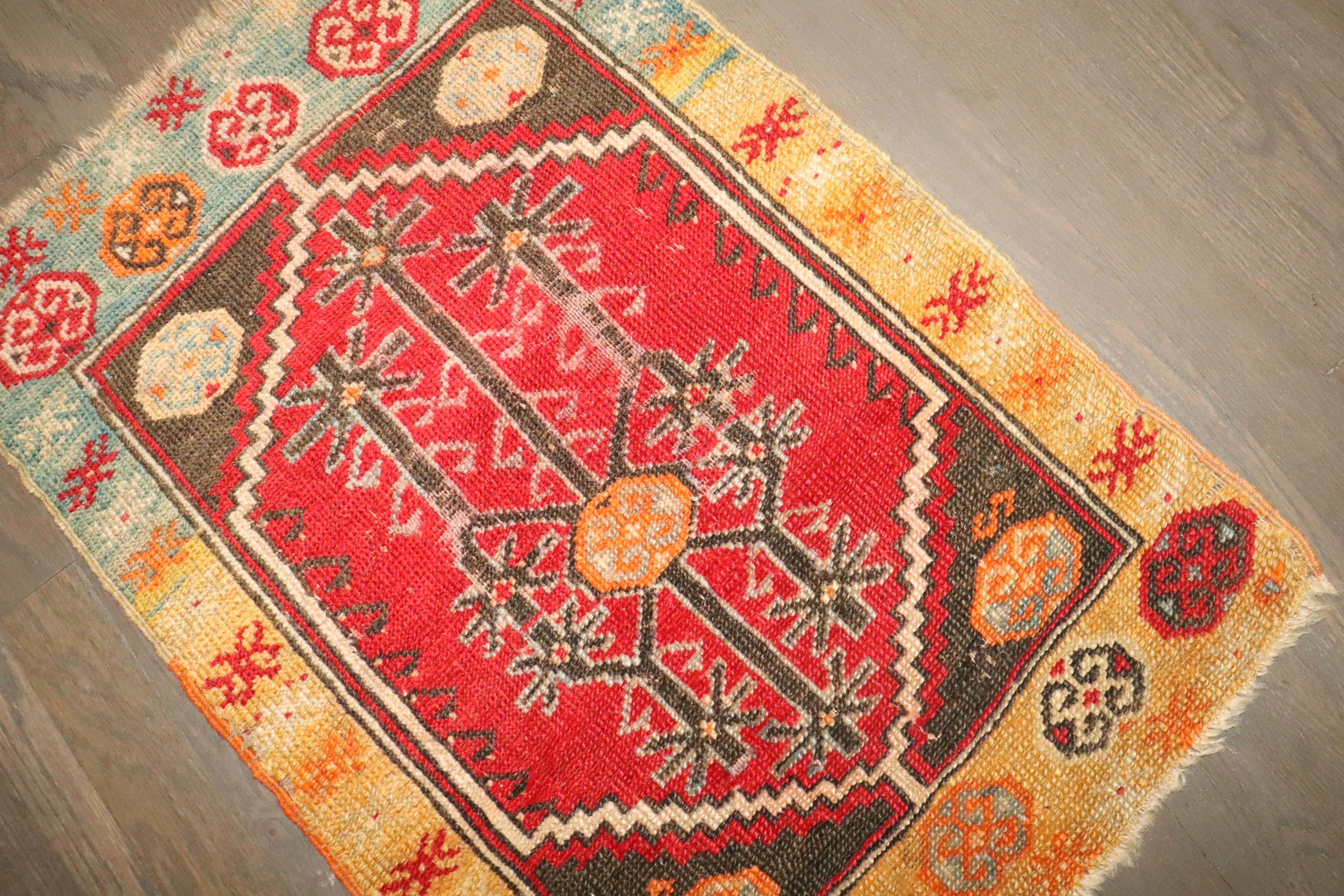 Foresta Nera Zabihi Collection Colorful Antique Anatolian Turkish Small Tribal Rug in vendita