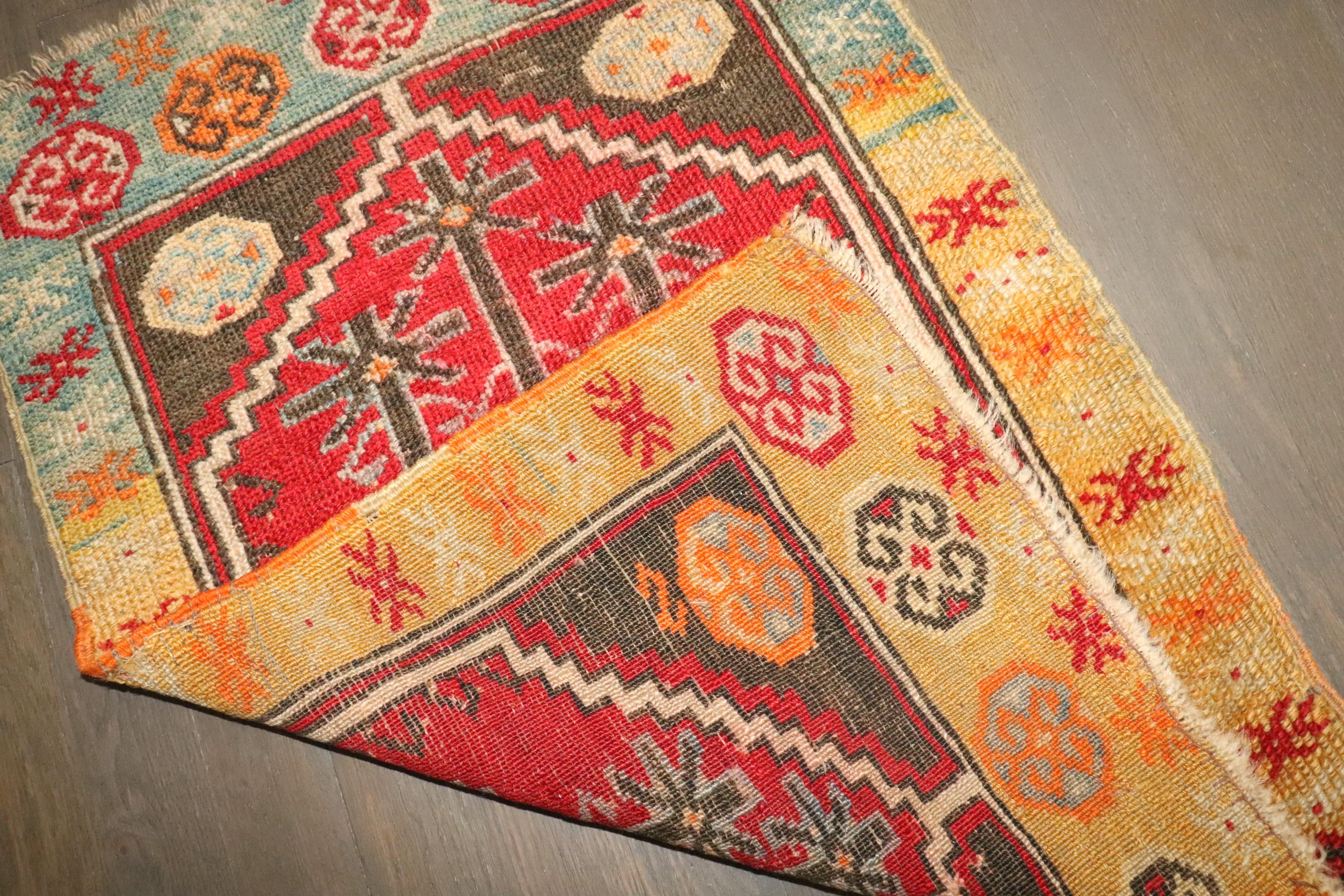 Asiatico Zabihi Collection Colorful Antique Anatolian Turkish Small Tribal Rug in vendita