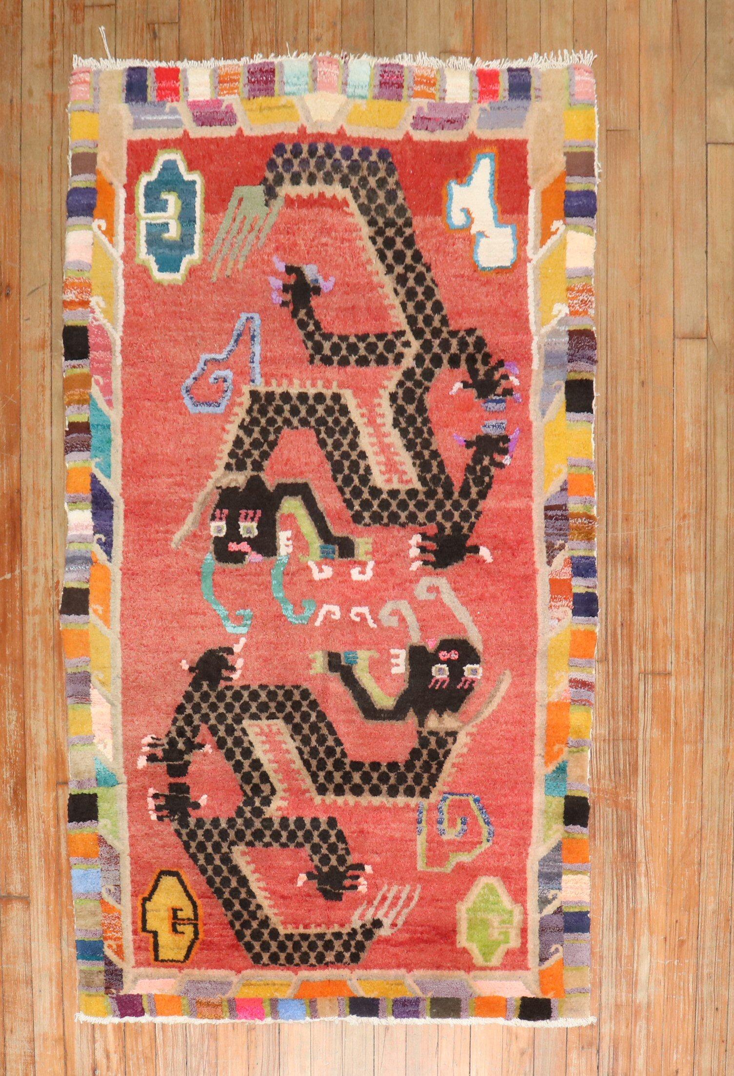 Tibetischer Vintage-Teppich der Zabihi-Kollektion mit buntem Drachen im Angebot 1