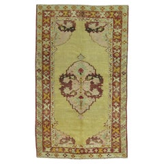 Collection The Connoisseur Turc Mudjur Throw Rug, fin du 19e siècle Collection The Connoisseur Turc Mudjur Throw Rug, fin du 19e siècle