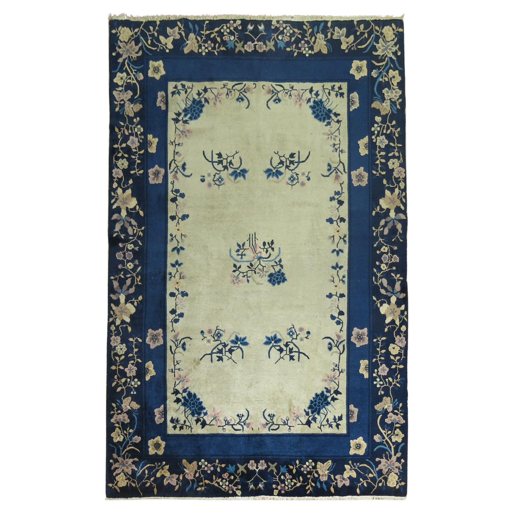 Collection Zabihi Tapis chinois crème et bleu en vente