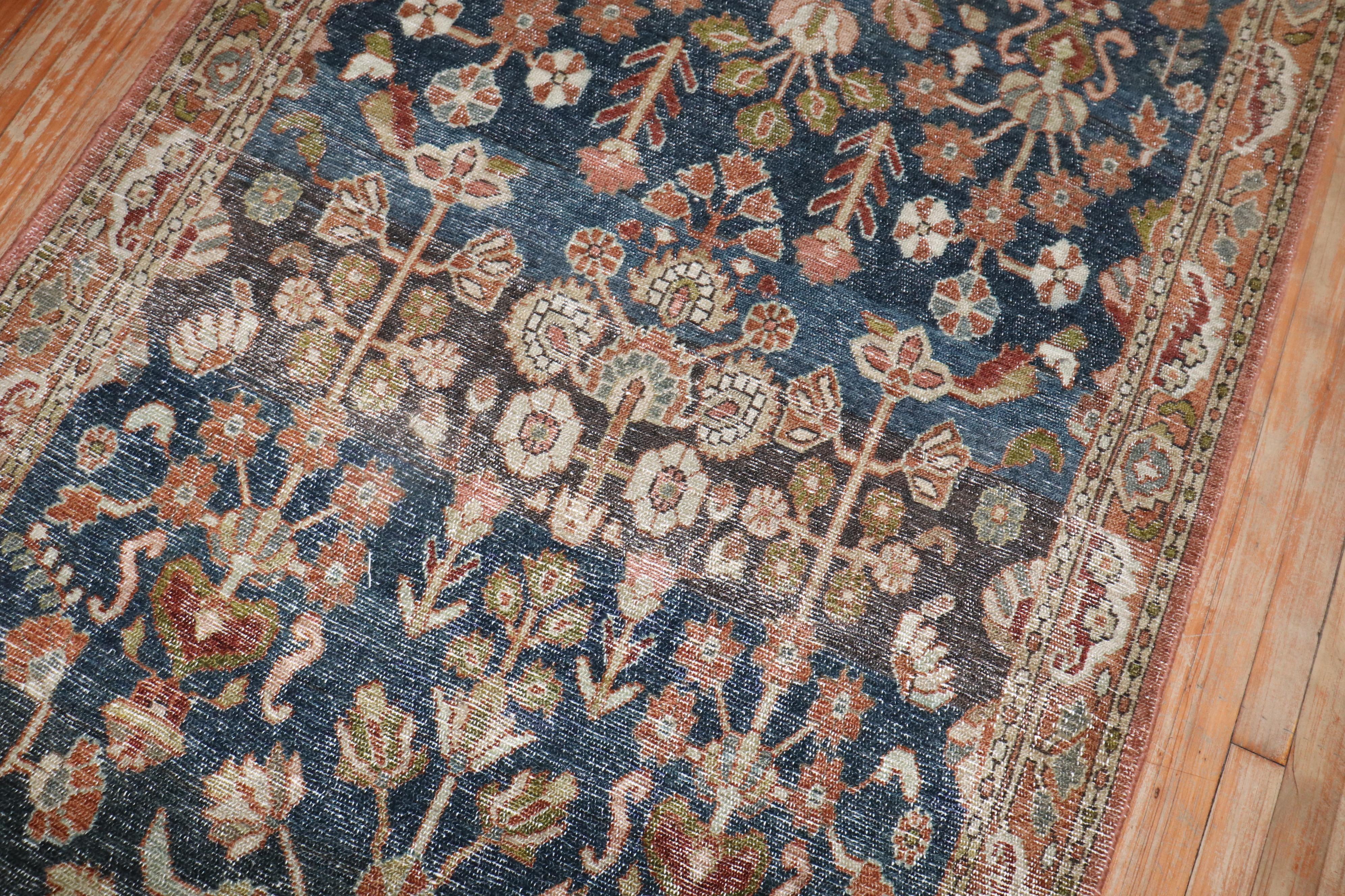 Zabihi Collection Dark Wide Persischer Läufer im Zustand „Gut“ im Angebot in New York, NY