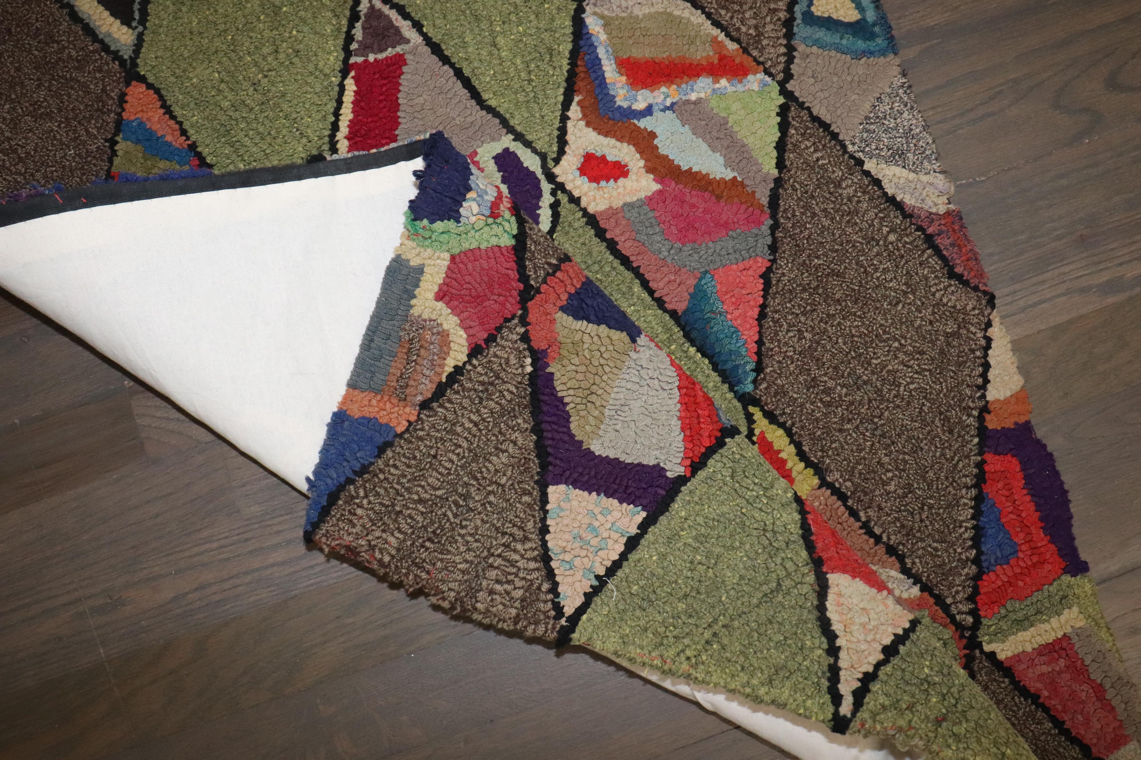 Country Tappeto piccolo con gancio americano della Collection'S Dazzling in vendita