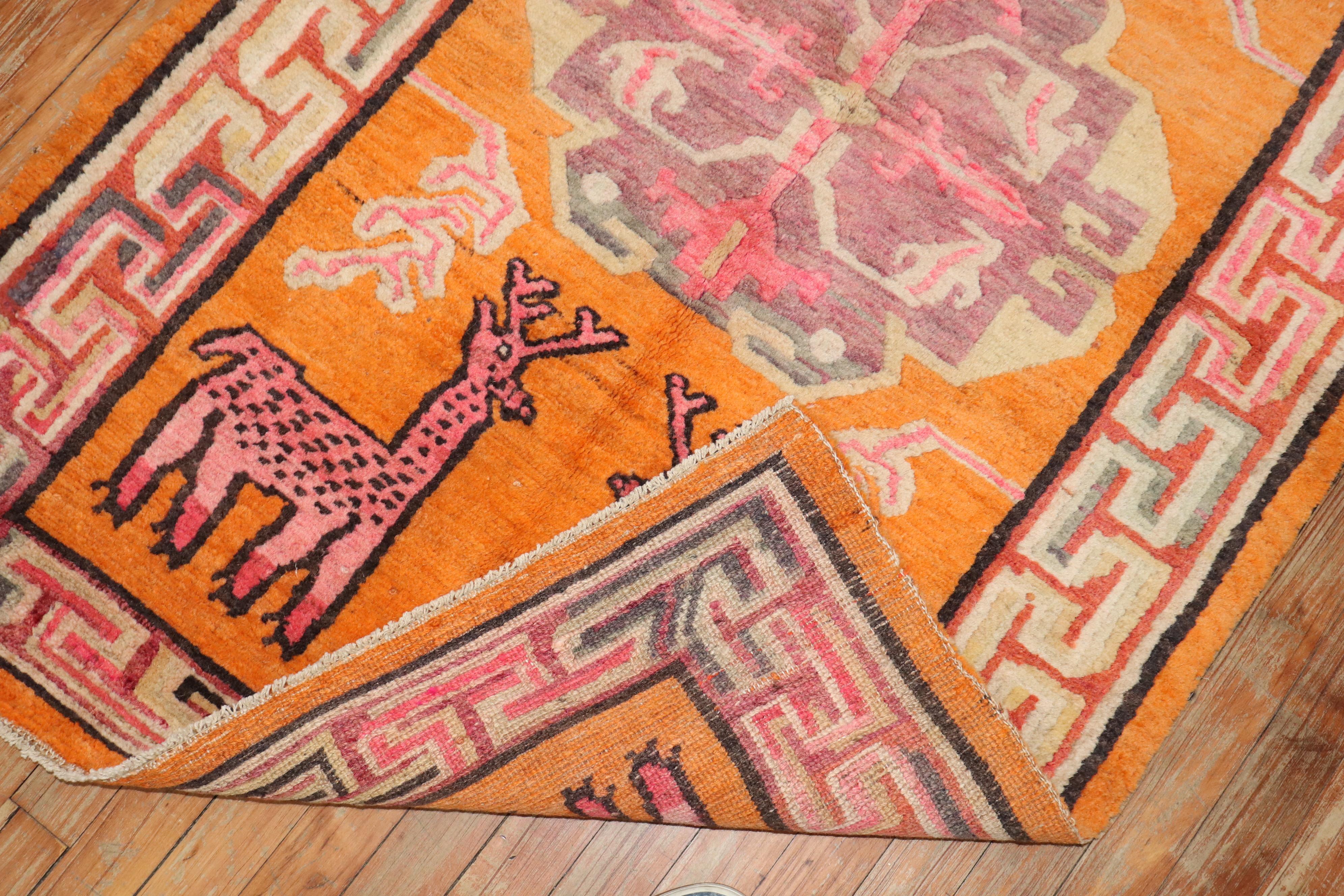 Zabihi Collection Deer Tibetan Floral Pictorial Rug im Zustand „Gut“ im Angebot in New York, NY