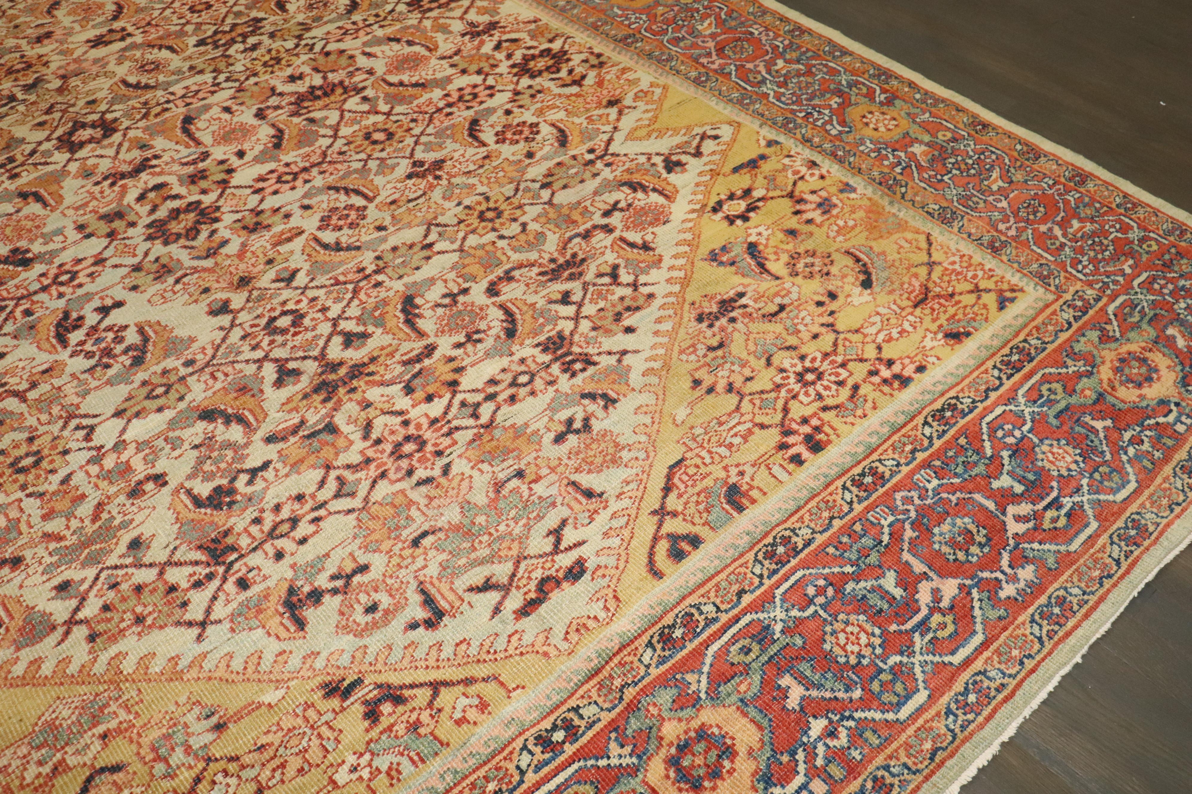 Zabihi Collection Dramatic Square Size Mahal Sultanabad Rugs in vendita 6