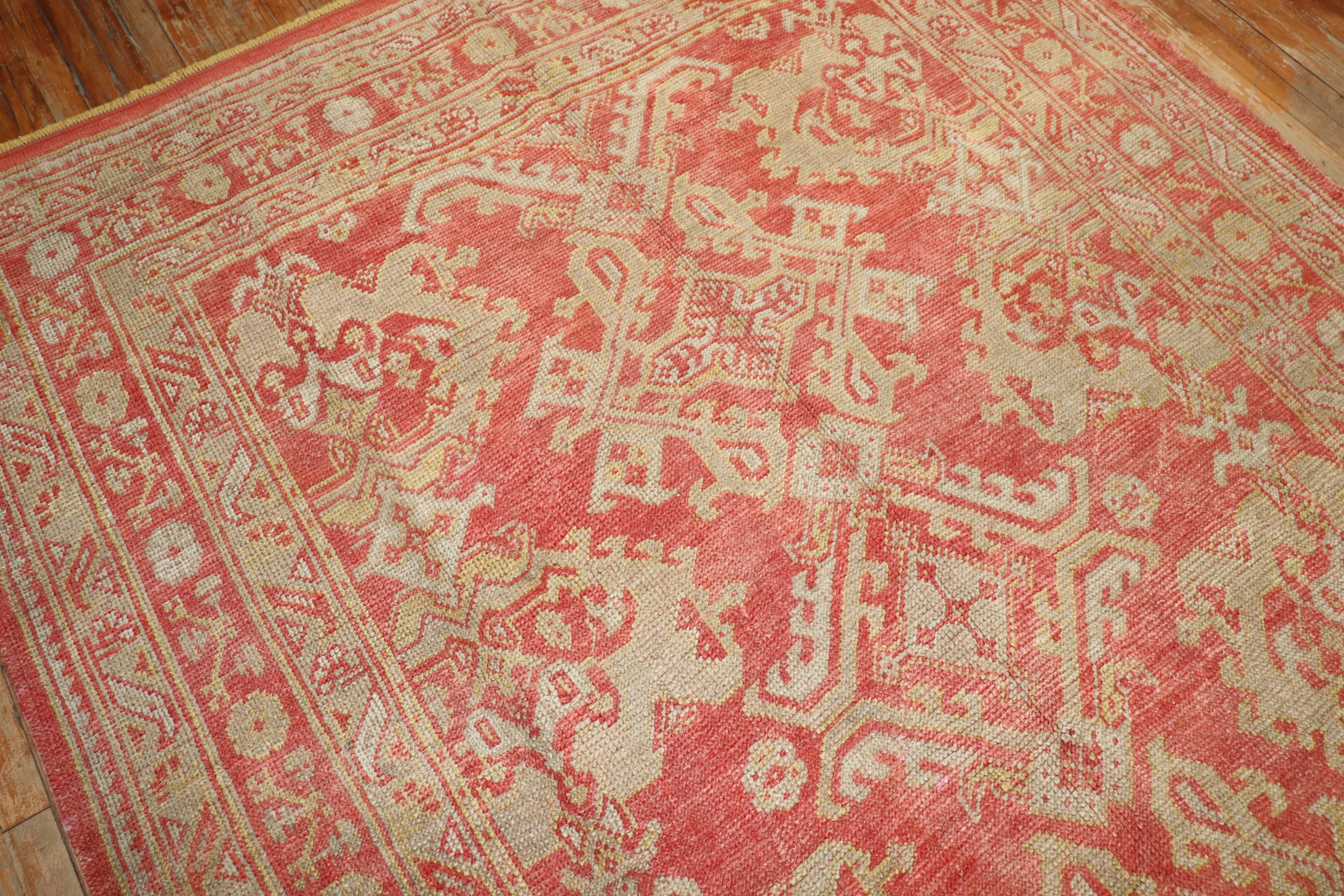 una alfombra turca Oushak de principios del siglo XX de tamaño de una habitación pequeña

Detalles
alfombra no.	j2078
talla	6' 10