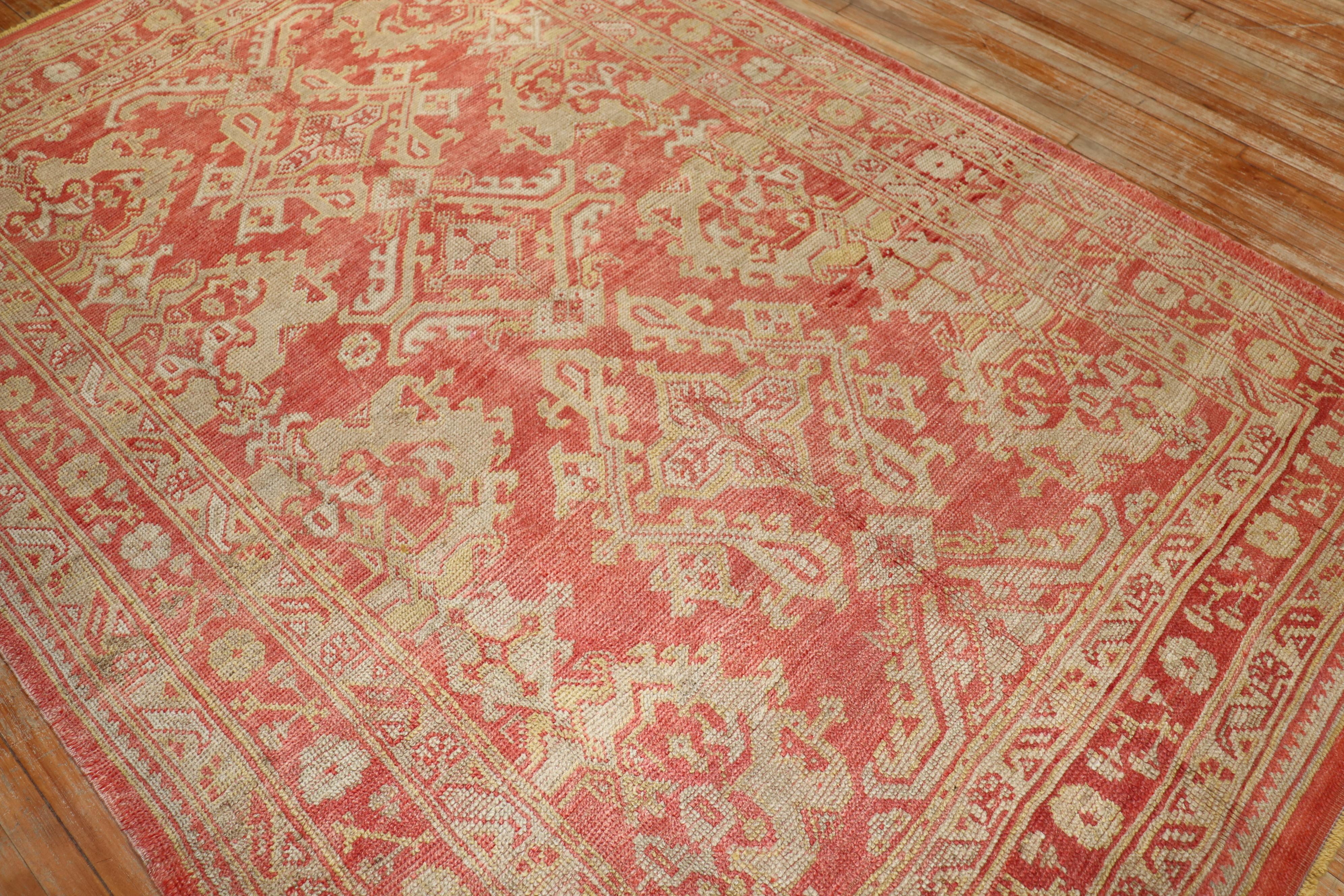 Colección Zabihi Antiguas alfombras turcas Oushak de principios del siglo XX en venta 2