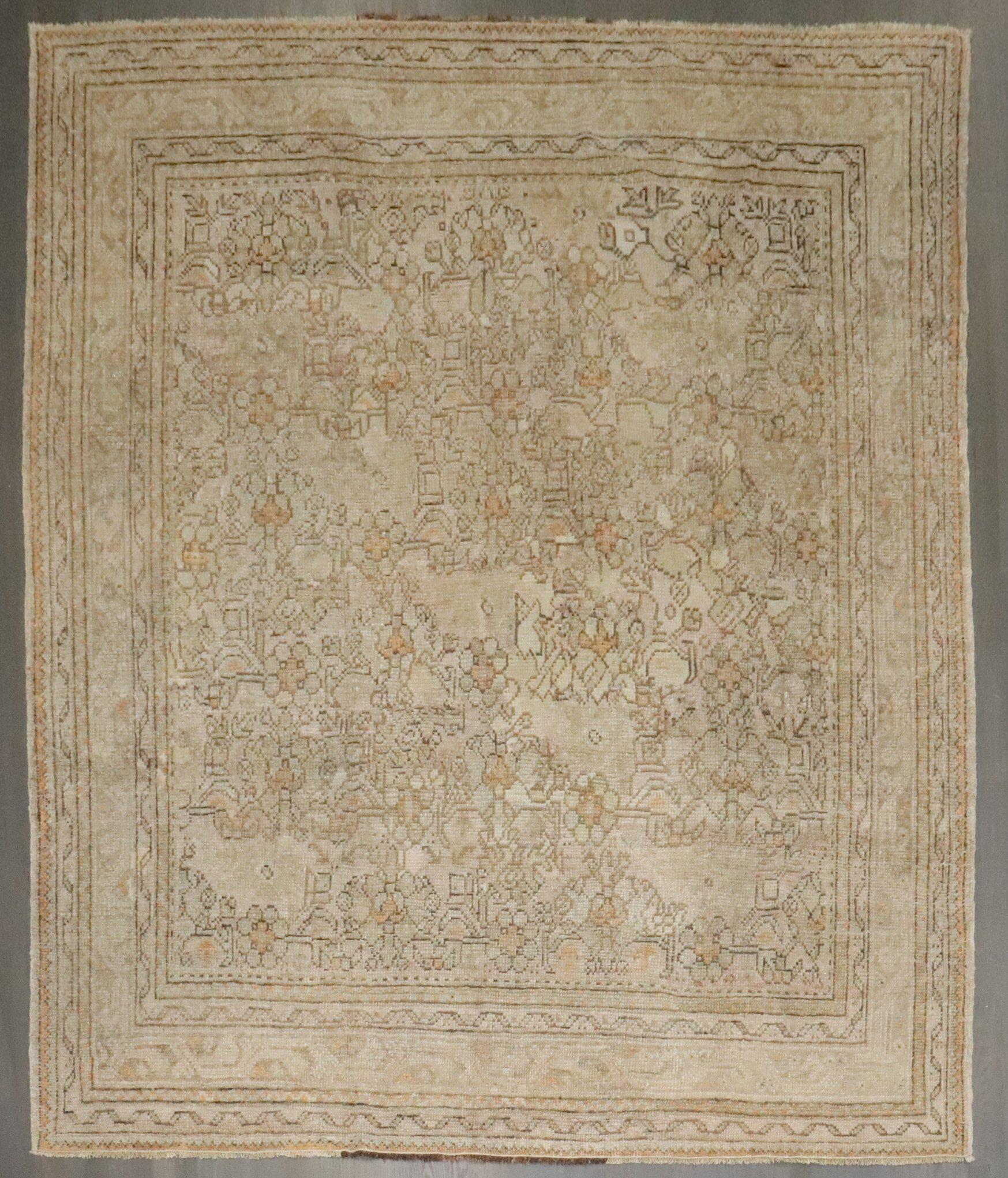 Antiker türkischer Oushak- quadratischer Teppich aus der Zabihi-Kollektion des frühen 20. Jahrhunderts (Türkisch) im Angebot