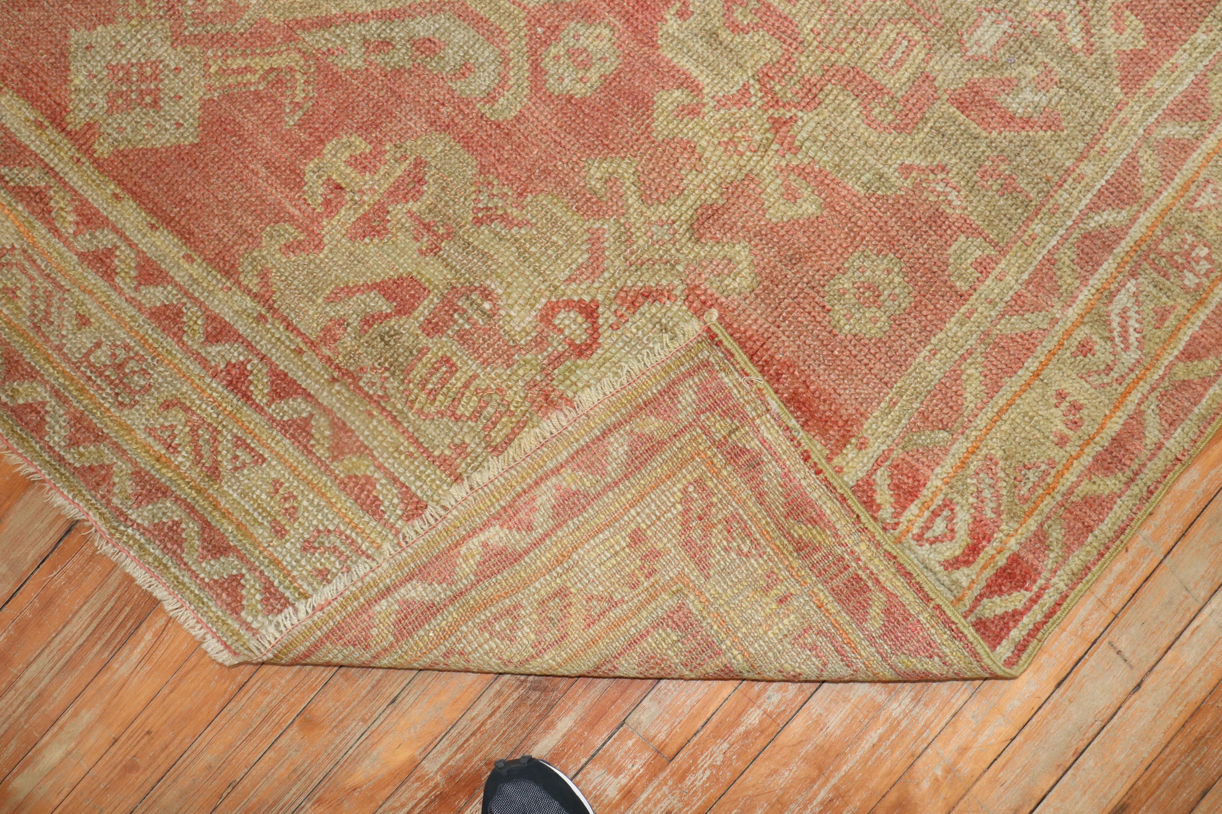 Antiker türkischer Oushak- quadratischer Teppich aus der Zabihi-Kollektion des frühen 20. Jahrhunderts im Angebot 2