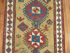Collection Zabihi : tapis de passage étroit « Serab » en poil de chameau, début du XXe siècle