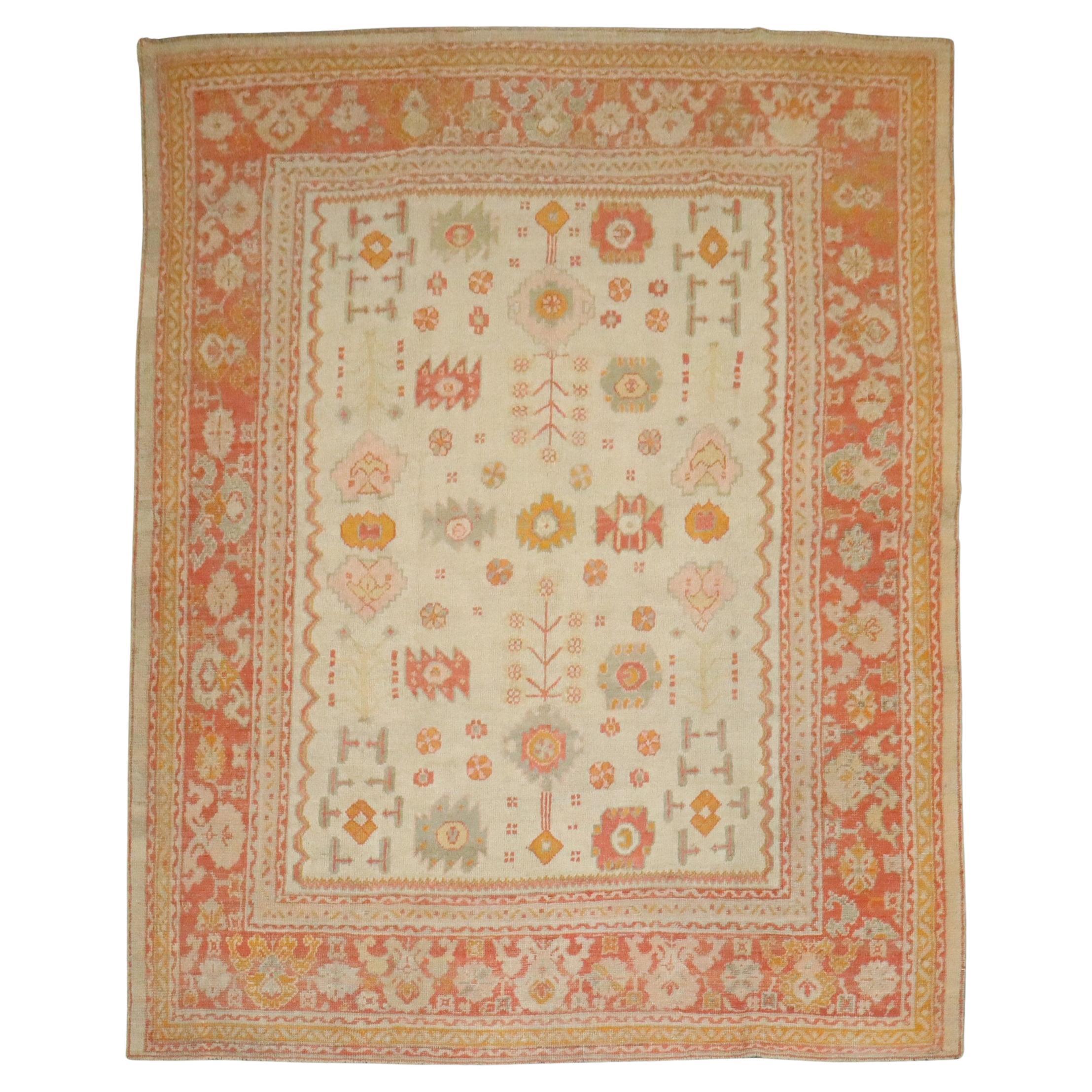 Colección Zabihi Alfombra Oushak Turca Antigua de Marfil de principios del siglo XX