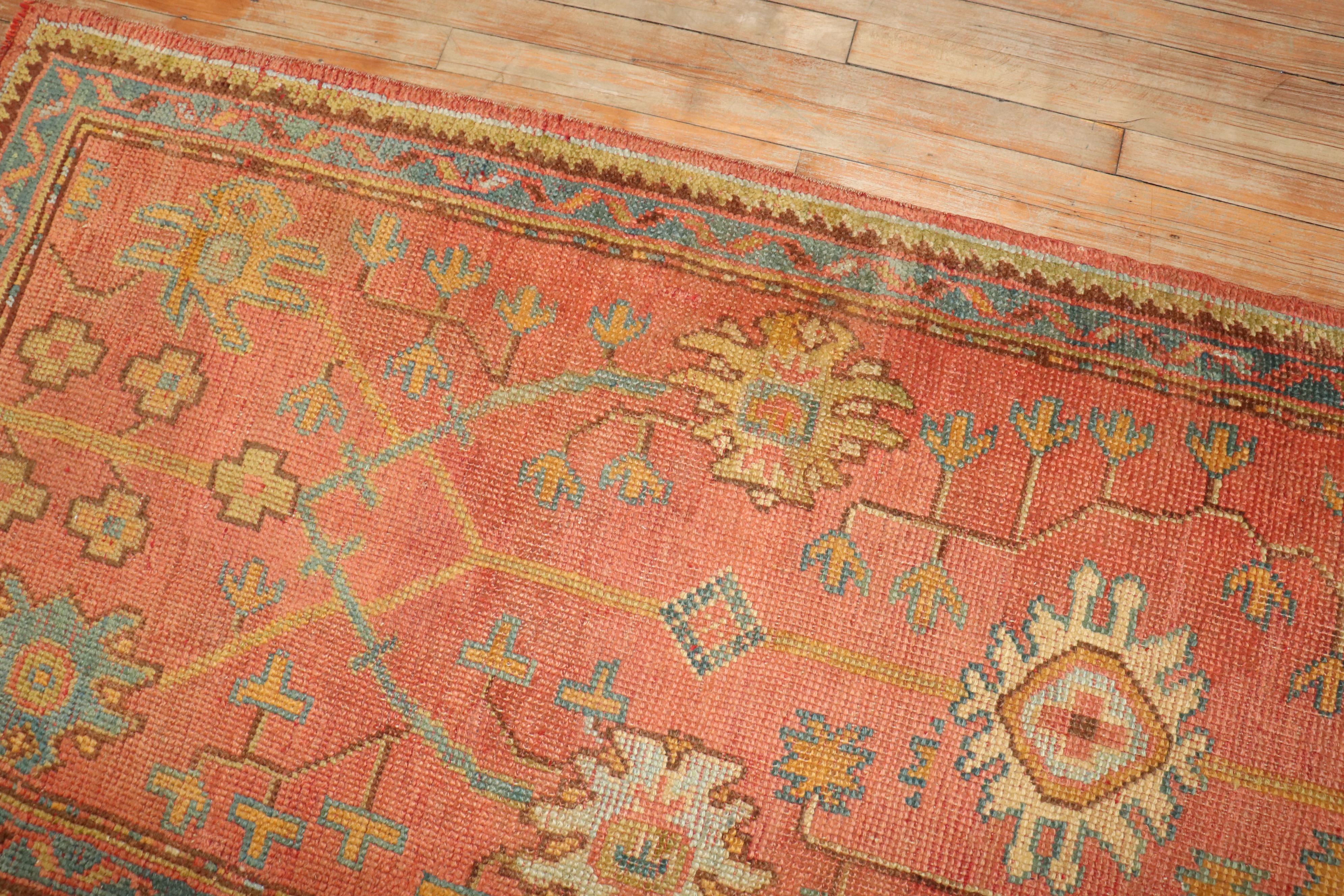 Collection S S du début du 20e siècle Couloir Oushak turc orange de Zabihi en vente 1