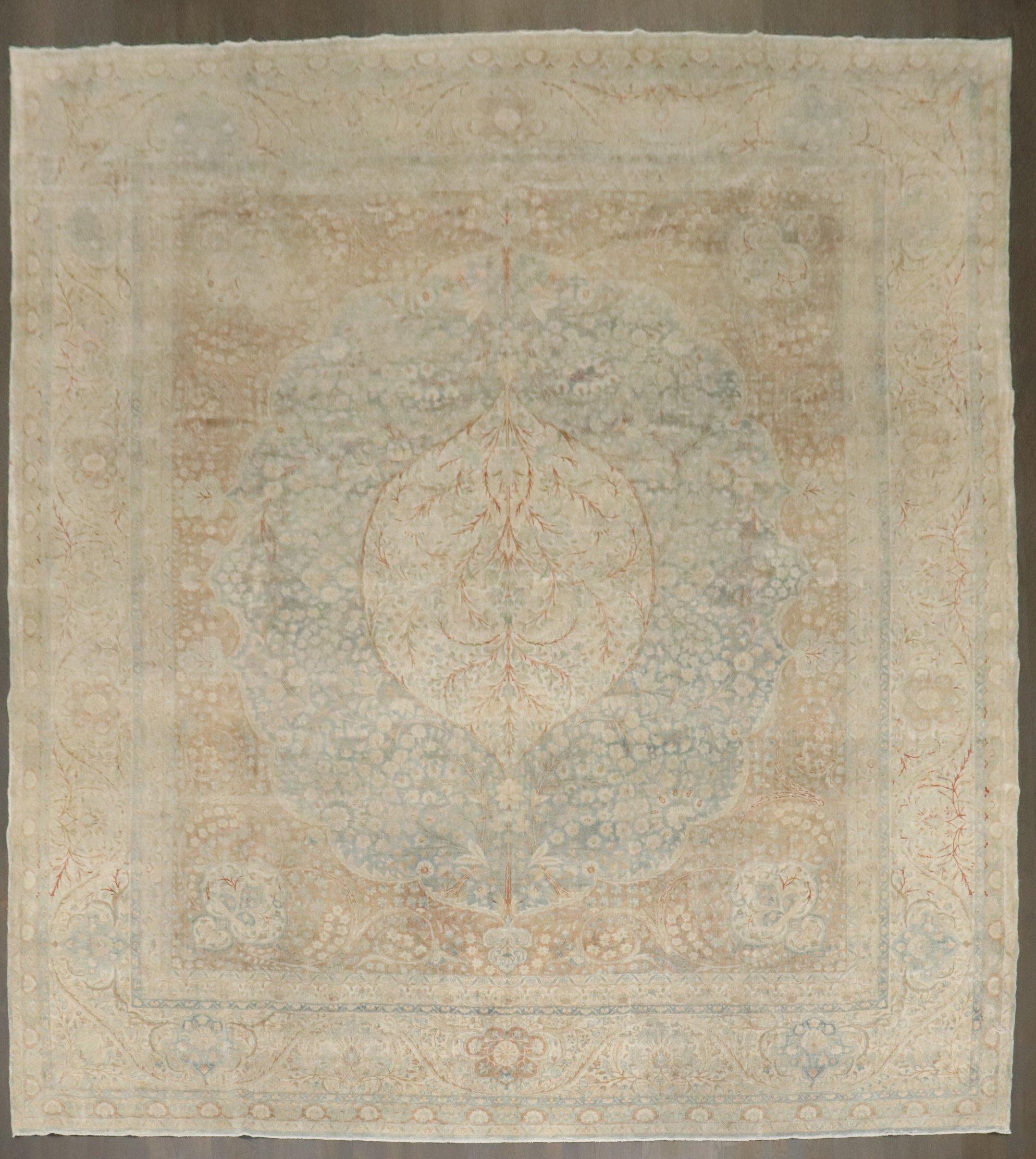 Exquisiter antiker persischer Kerman-Teppich aus der Zabihi-Kollektion (Kirman) im Angebot