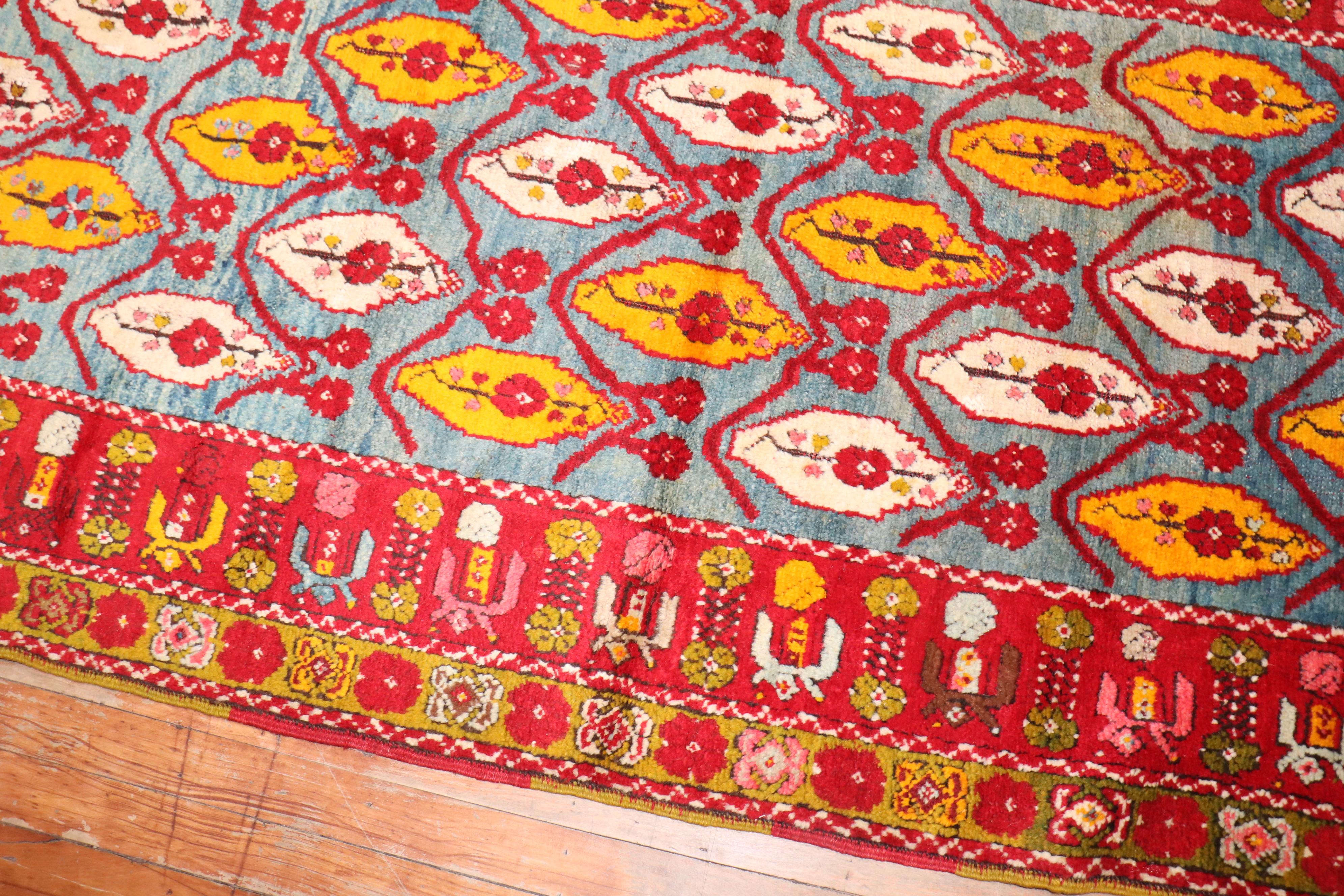 Laine Zabihi Collection Exquisite Bright Antique Turkish Milas Runner (Chemin de table turc) en vente