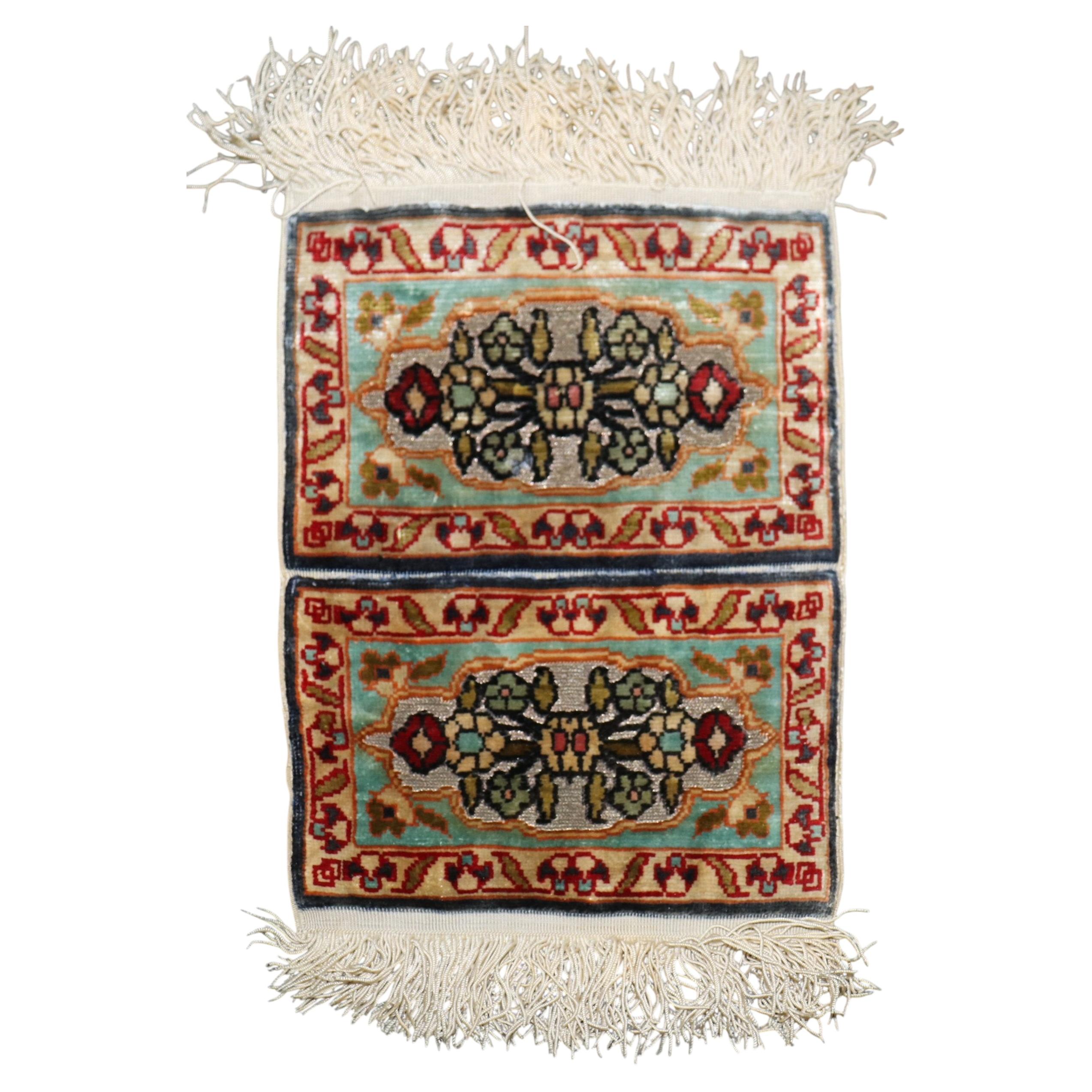 How big should a foyer rug be?