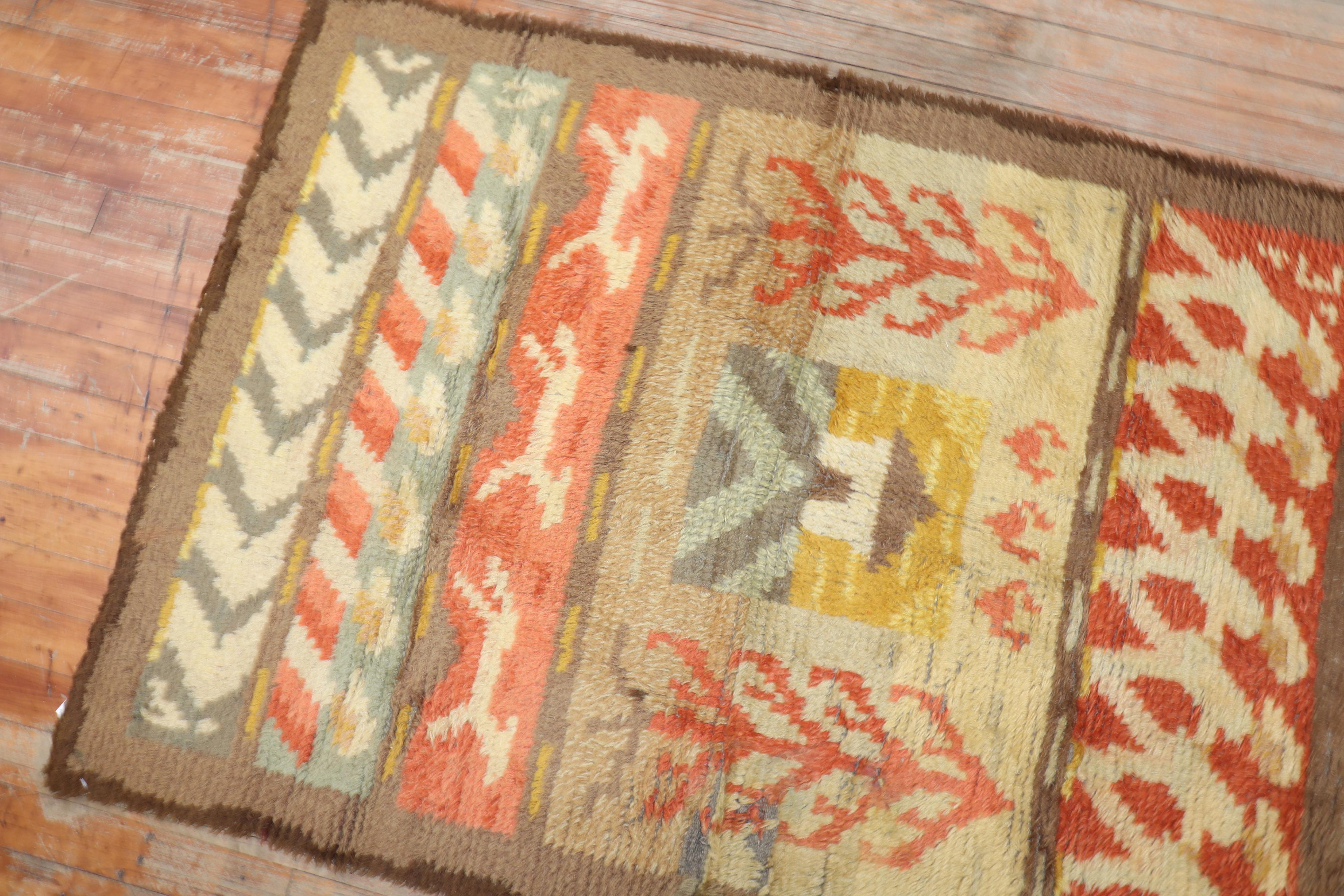 Alfombra pequeña finlandesa de la colección Zabihi Adirondack en venta