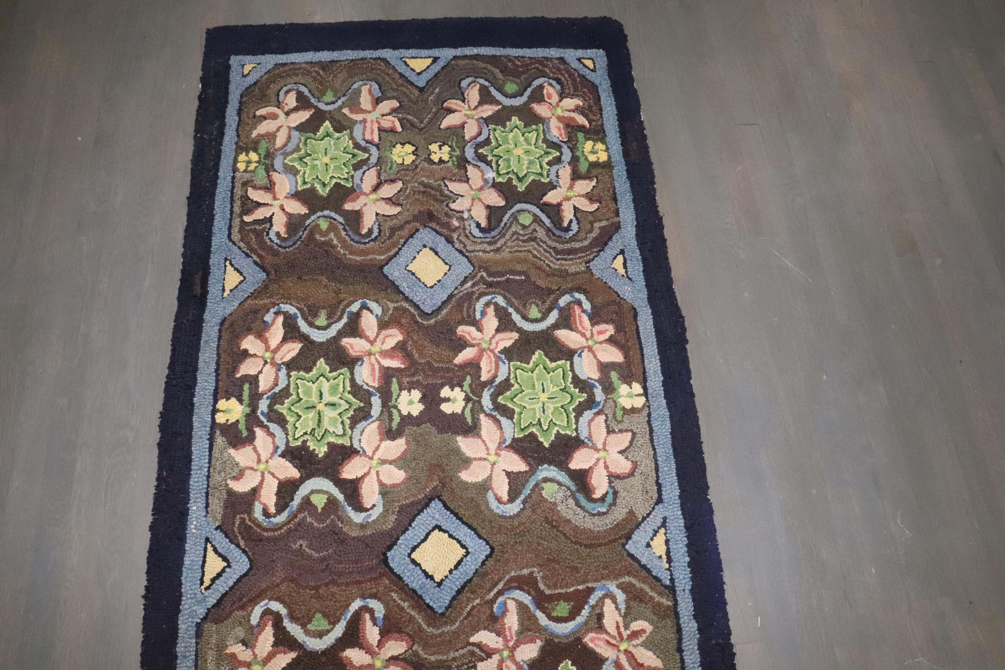 Zabihi Collection Floral American Hooked Runner In Good Condition For Sale In New York, NY