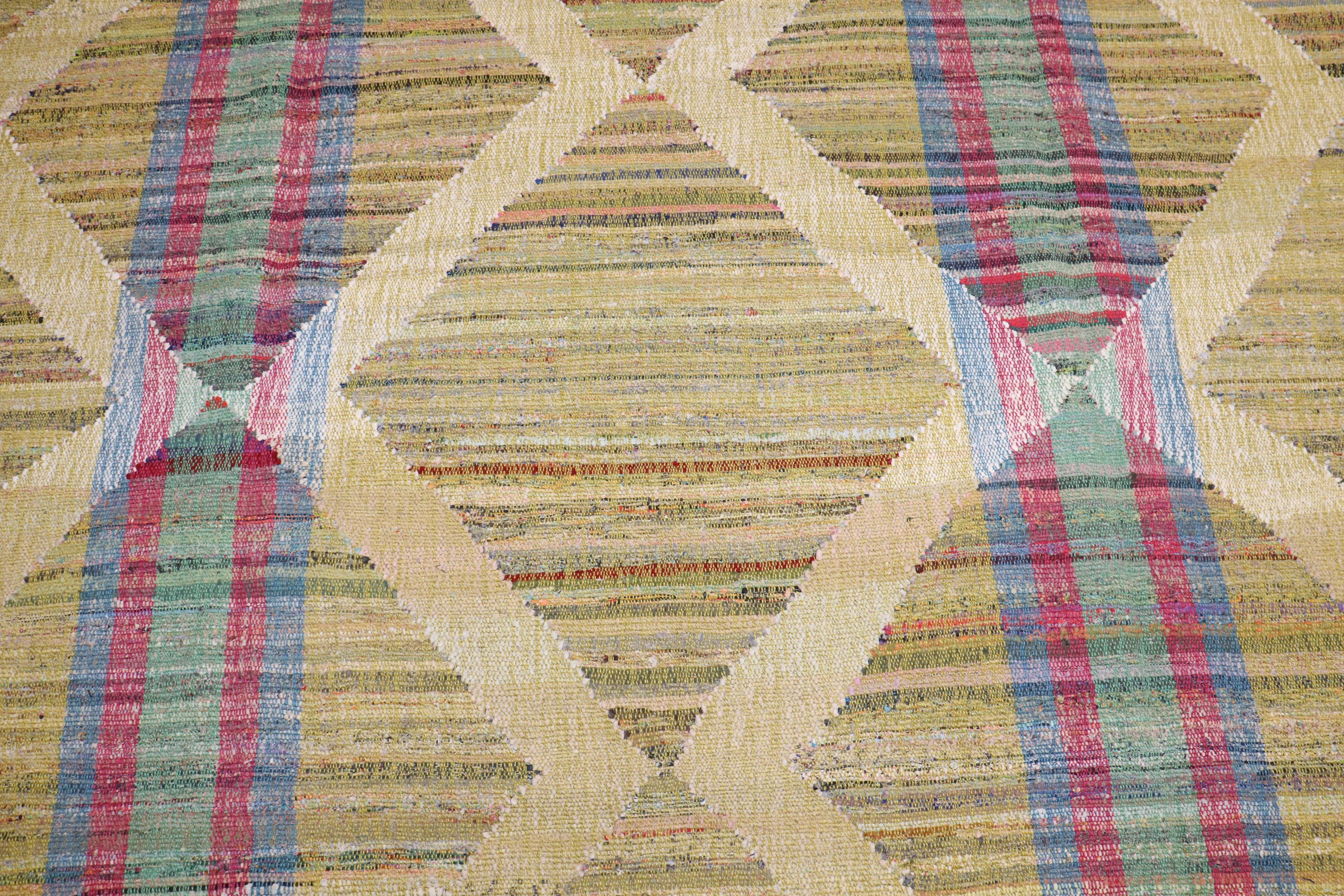 one-of-a-kind cotton and wool Turkish Kilim handmade from the late 20th century

Details
rug no.	10709
size	10'2