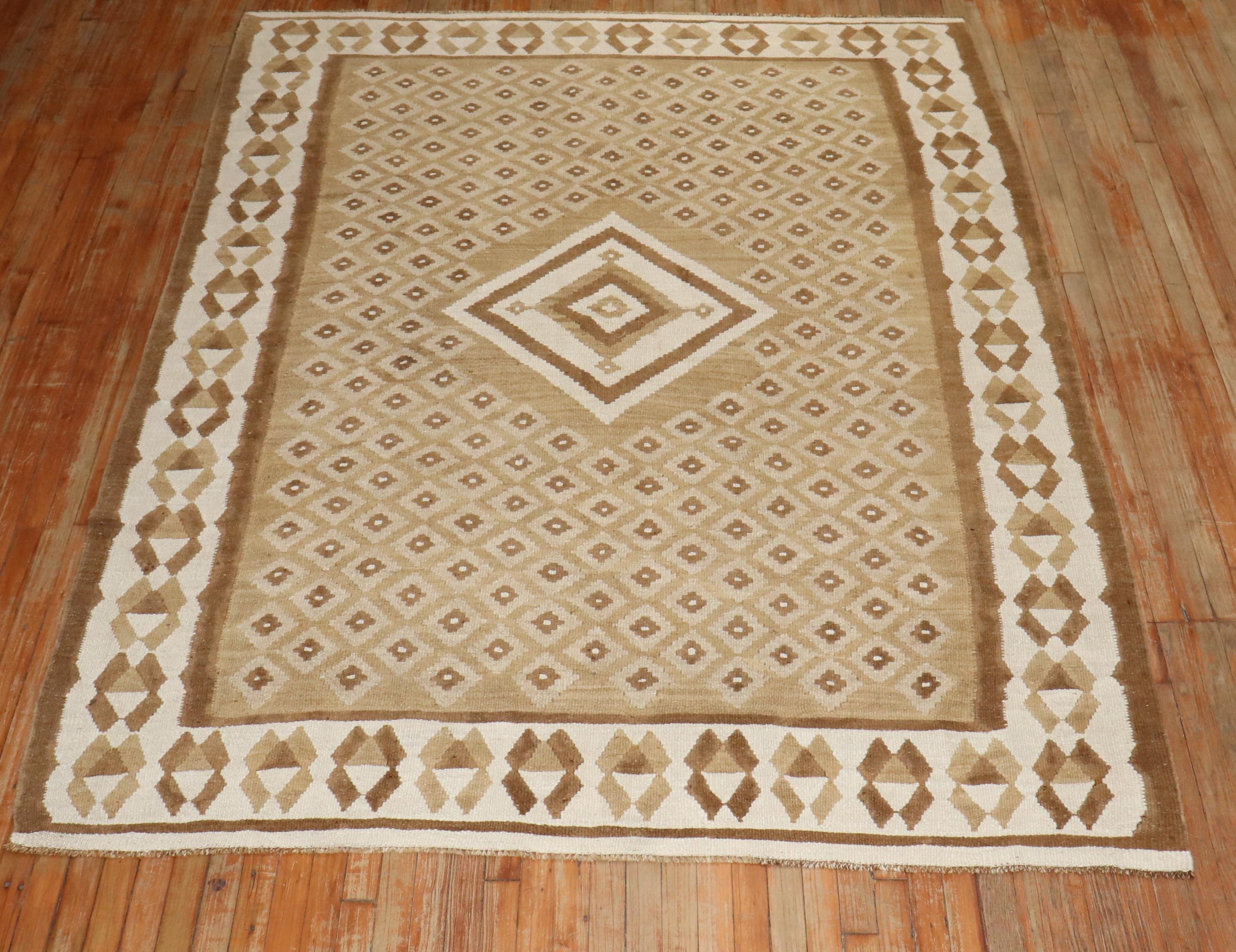 Colección Zabihi Kilim Turco Vintage Geométrico Marrón Blanco en venta 3