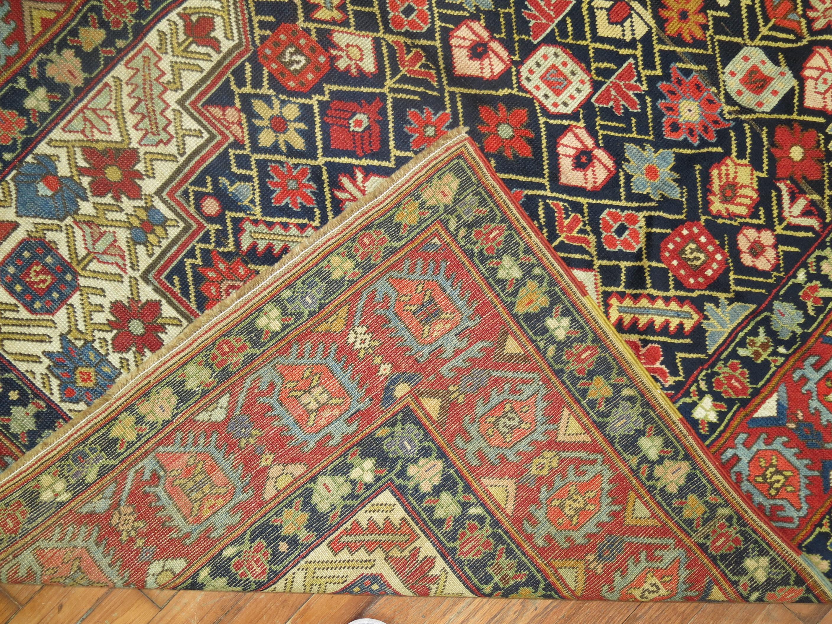 Bessarabique Tapis de couloir géométrique Karabagh Collection Zabihi en vente