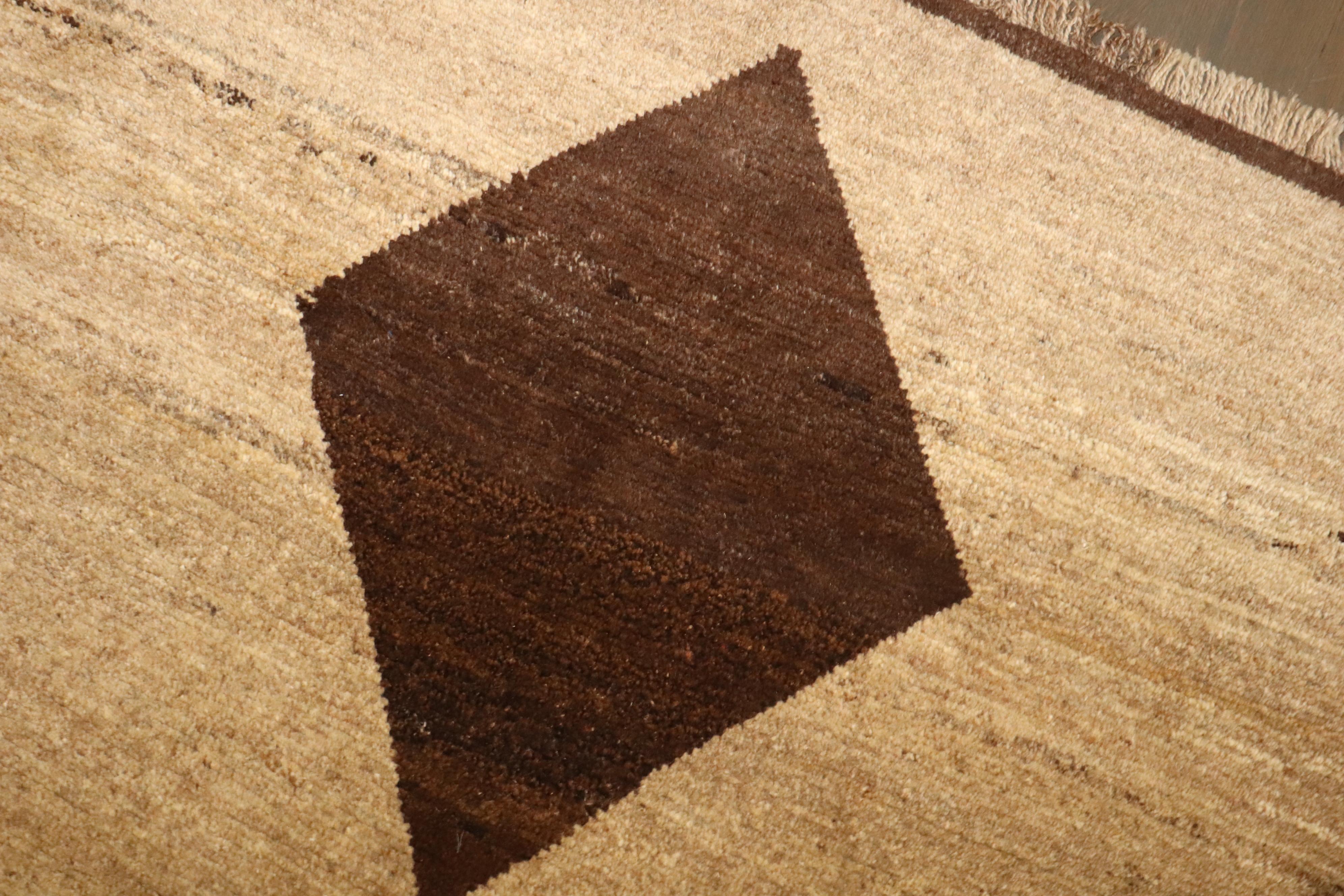 Geometrischer persischer Gabbeh-Teppich der Zabihi-Kollektion im Angebot 2