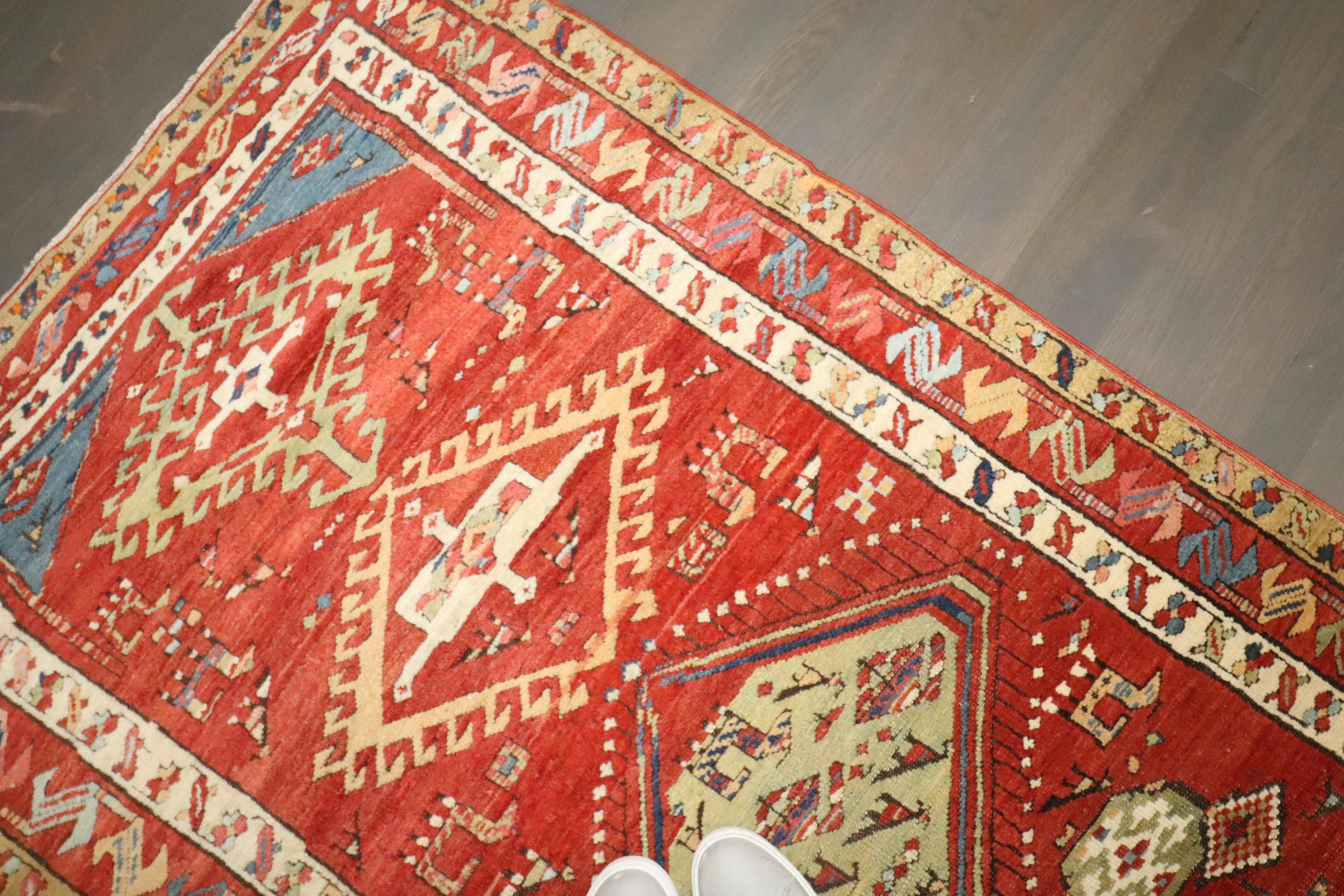Zabihi Kollektion Geometrischer Stammeskunst Nordwest Persischer Läufer frühes 20. Jahrhundert im Angebot 2