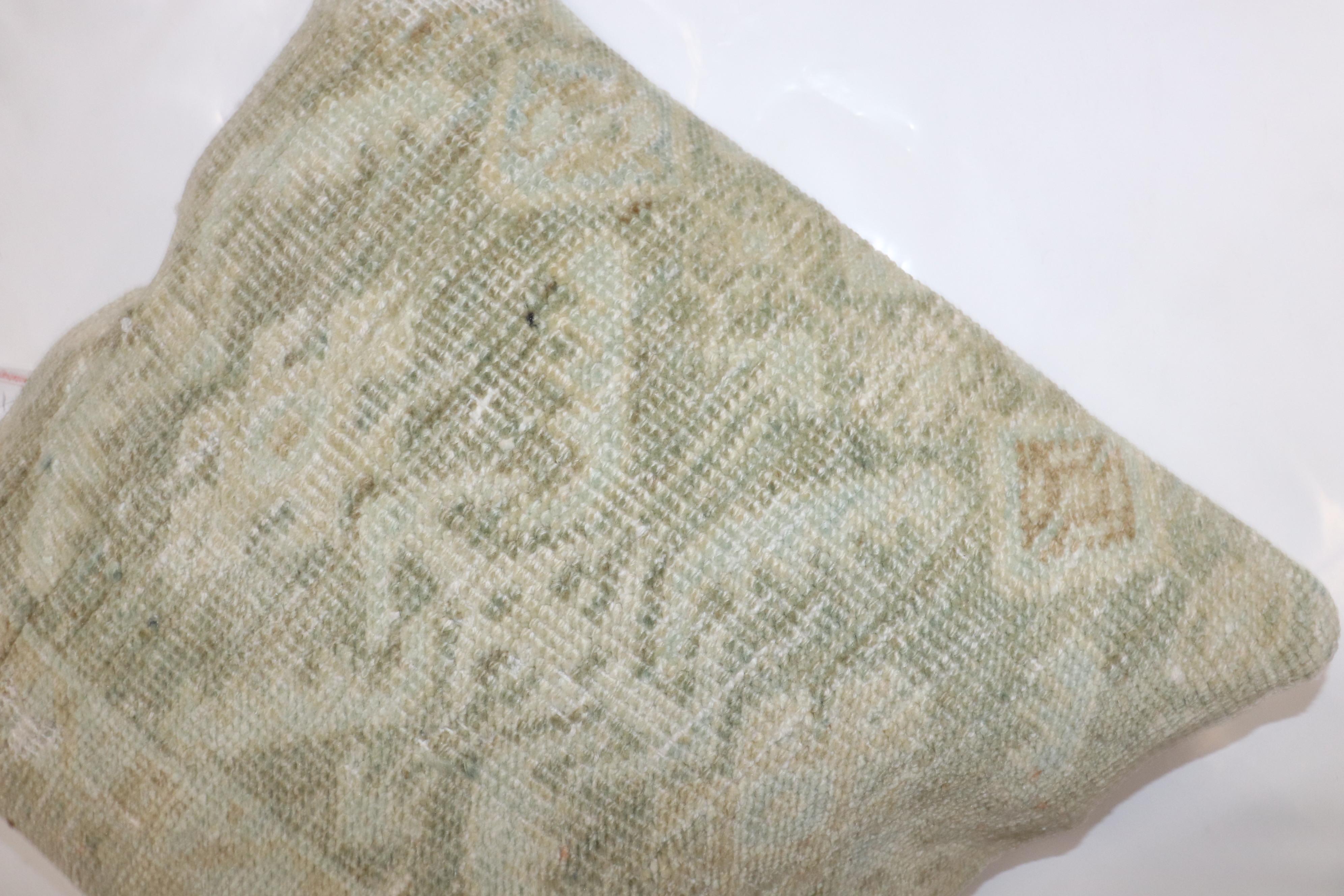 Grüner persischer Malayer-Teppich aus der Zabihi-Kollektion (Persisch) im Angebot