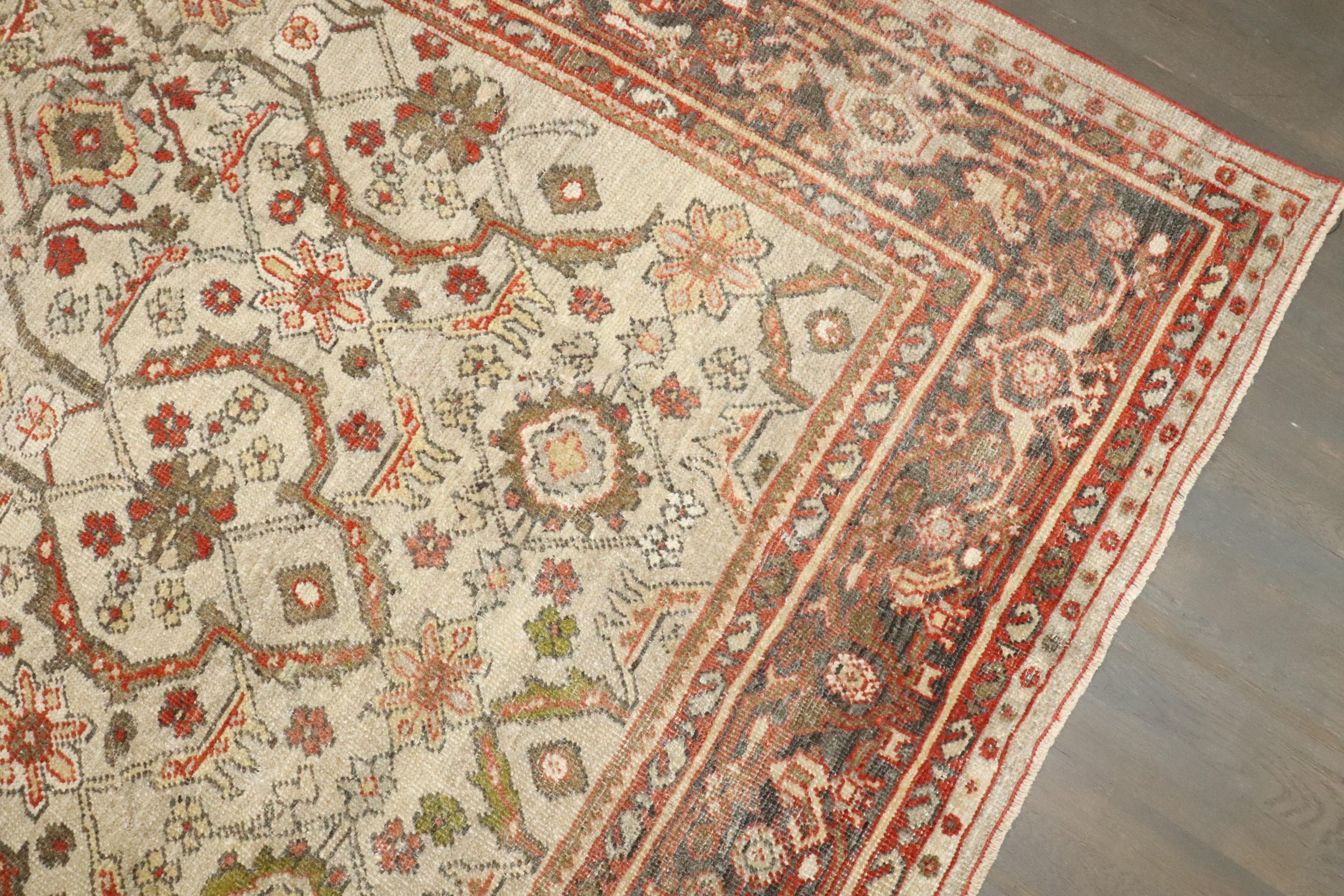 Zabihi Collection Elfenbein Antiker Persischer Mahal Teppich (Handgeknüpft) im Angebot