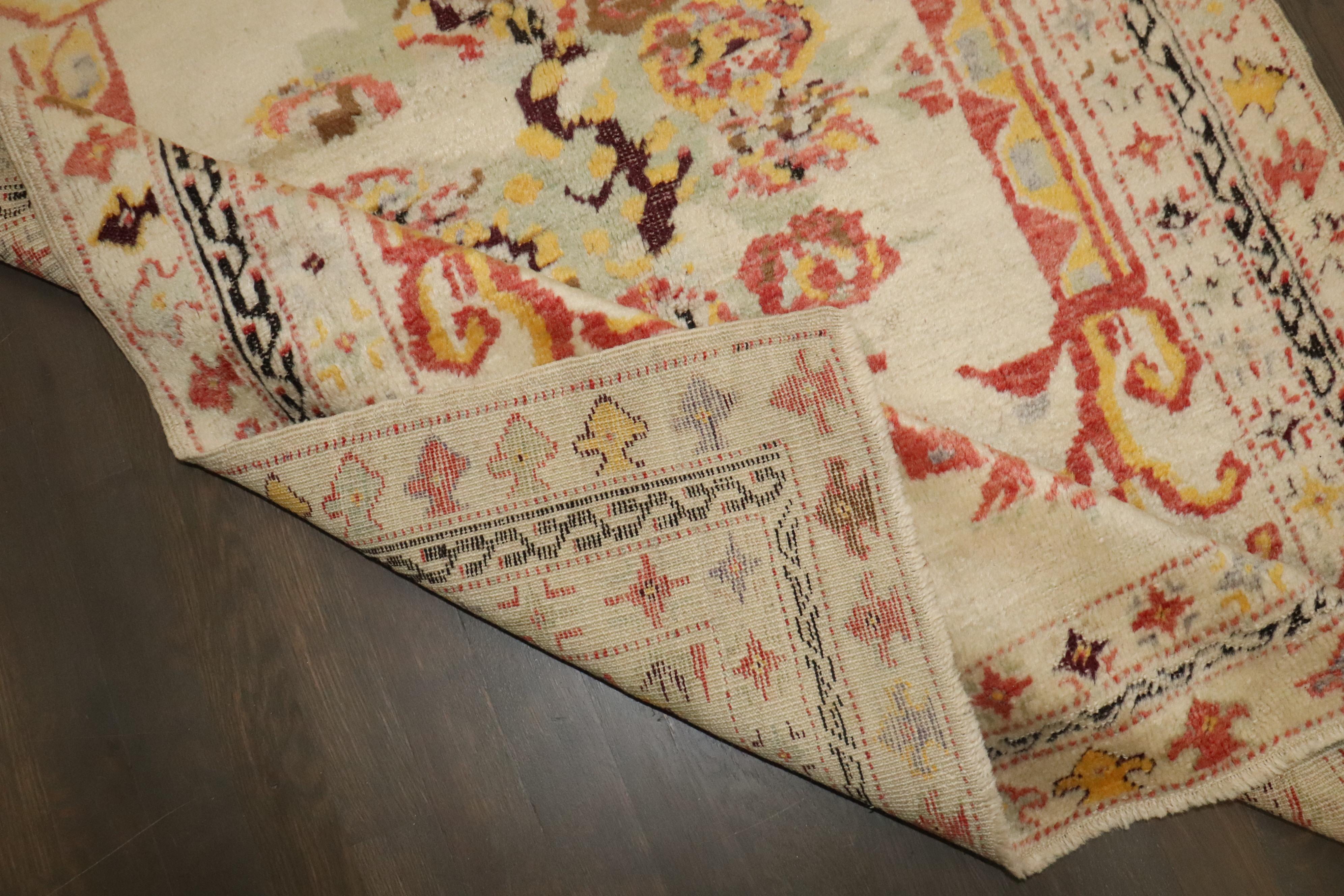 Lana Tappeto Zabihi Collection'S Avorio Antico Turco Ghiordes in vendita