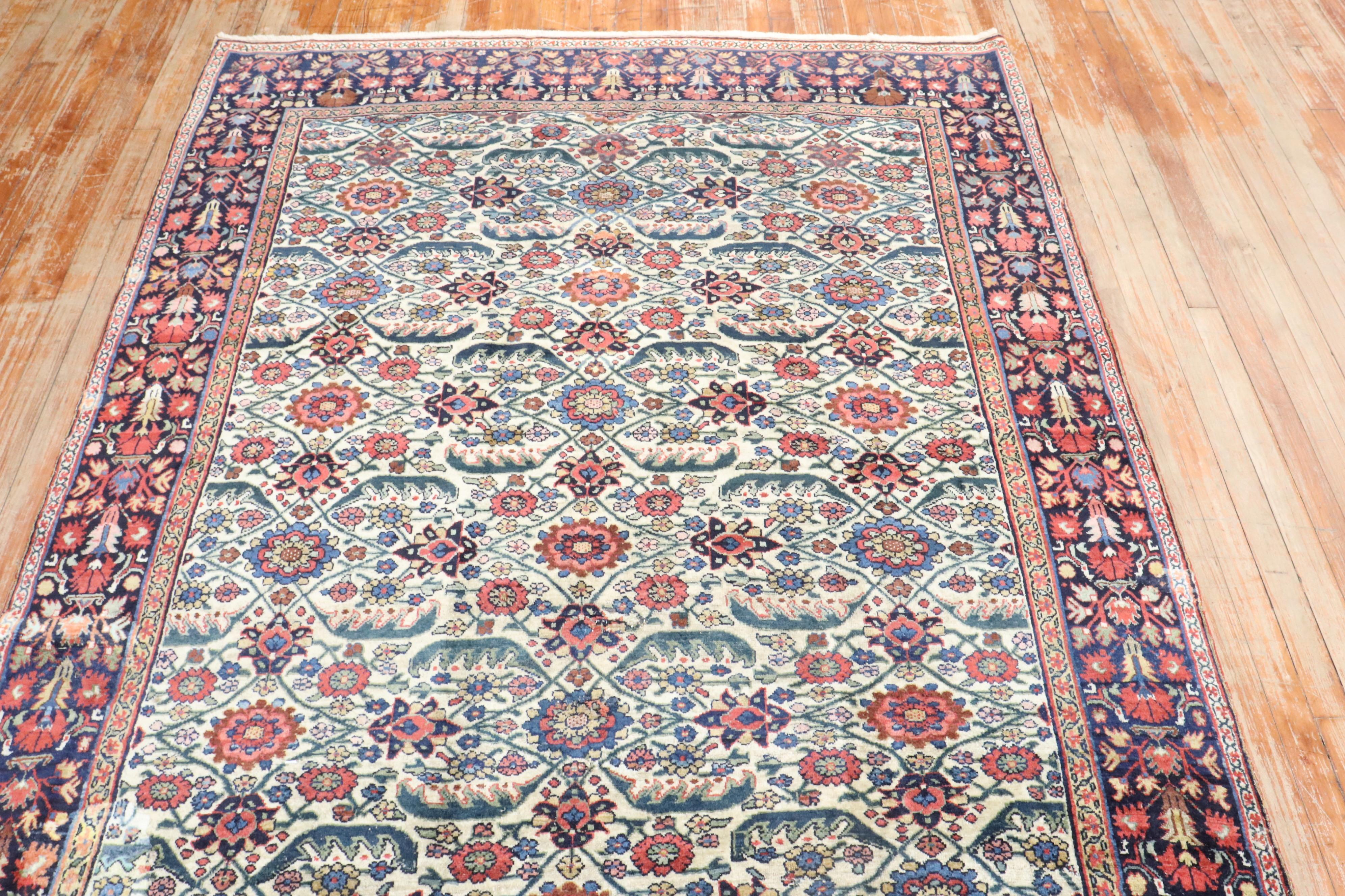 Tappeto Zabihi Collection'S Ivory Field Antique Persian Bidjar Gallery (a) Gallery in vendita 5