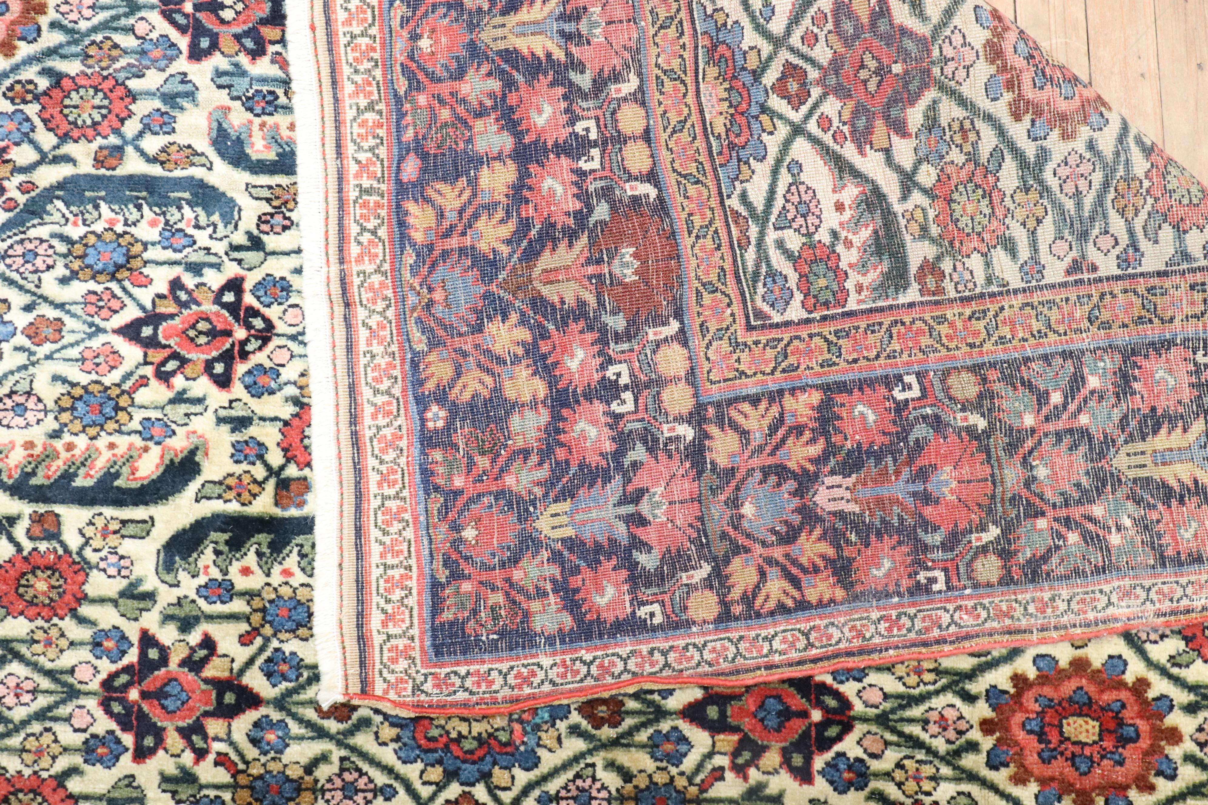 Tappeto Zabihi Collection'S Ivory Field Antique Persian Bidjar Gallery (a) Gallery in vendita 6