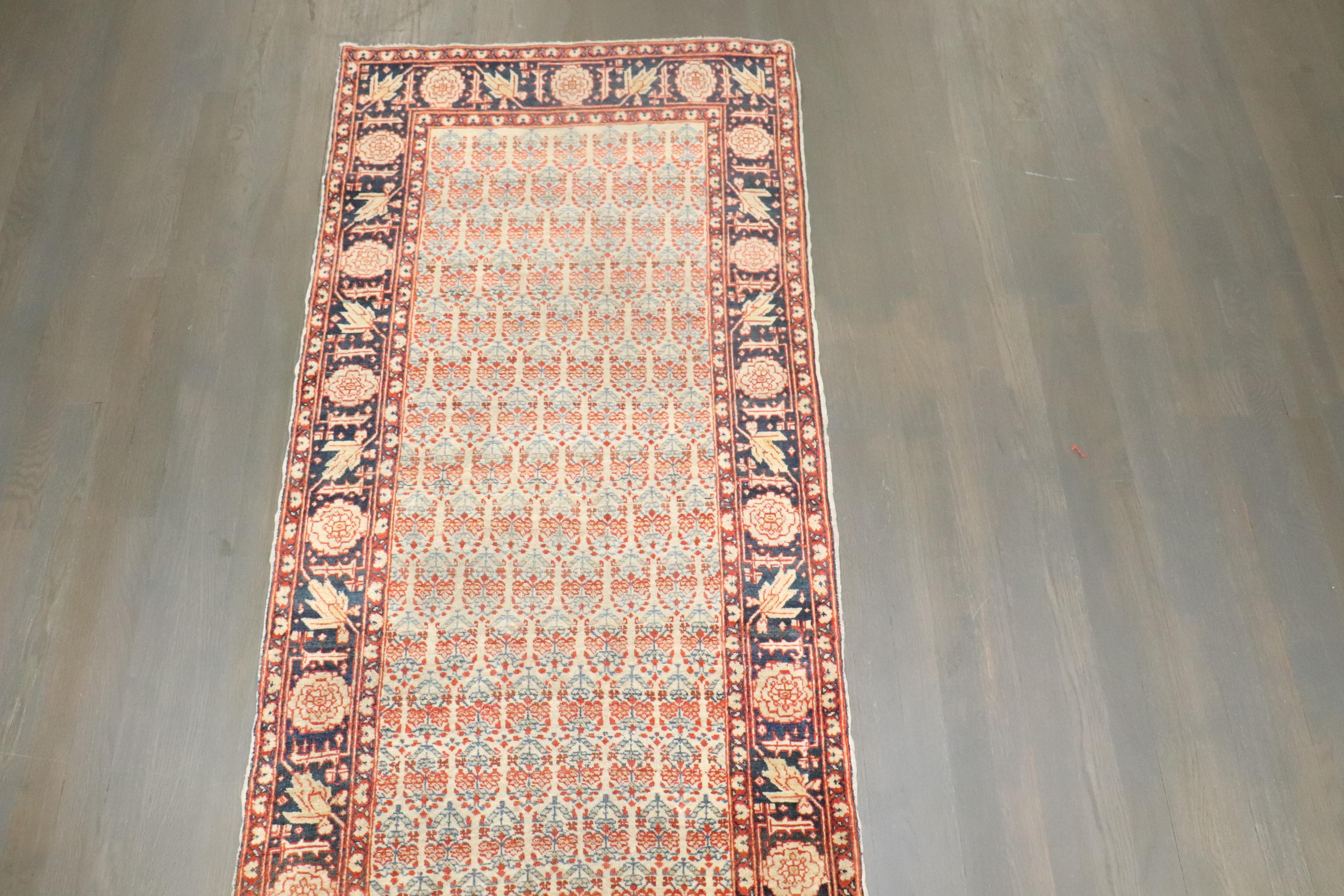 Zabihi Colección Tabriz Marfil Haji Jalili Alfombra Persa Fina en venta 5