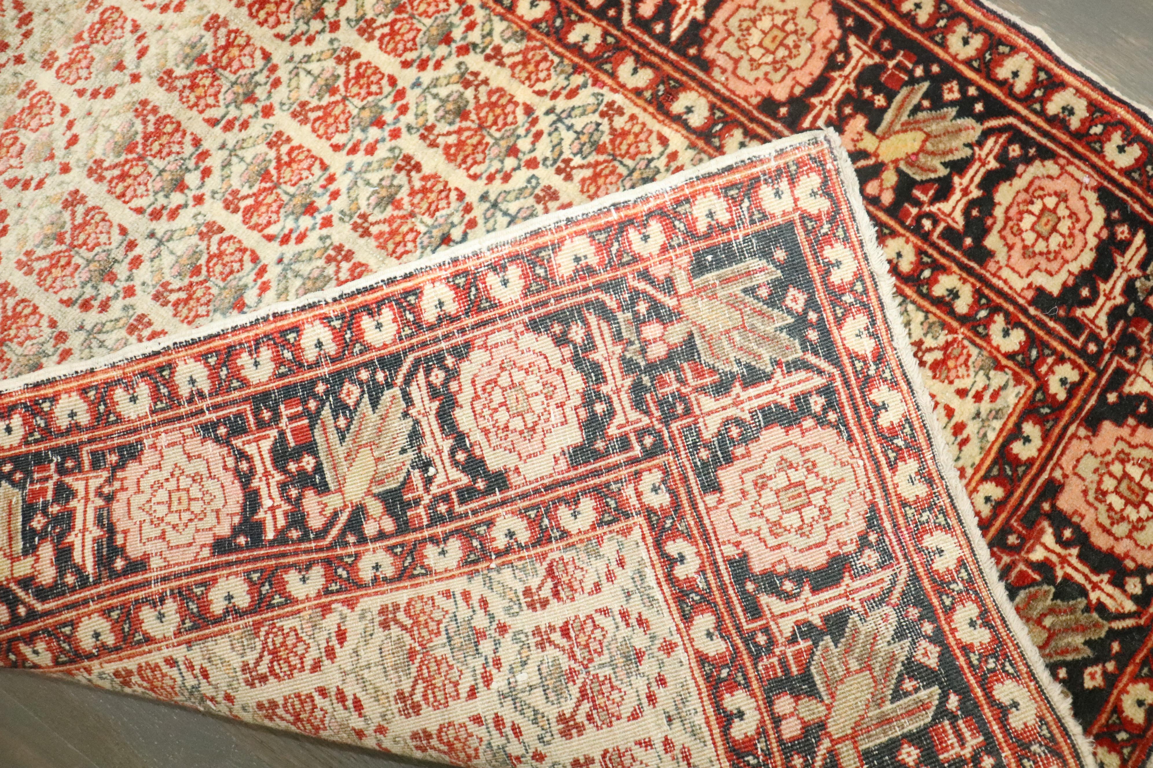 Zabihi Colección Tabriz Marfil Haji Jalili Alfombra Persa Fina en venta 6