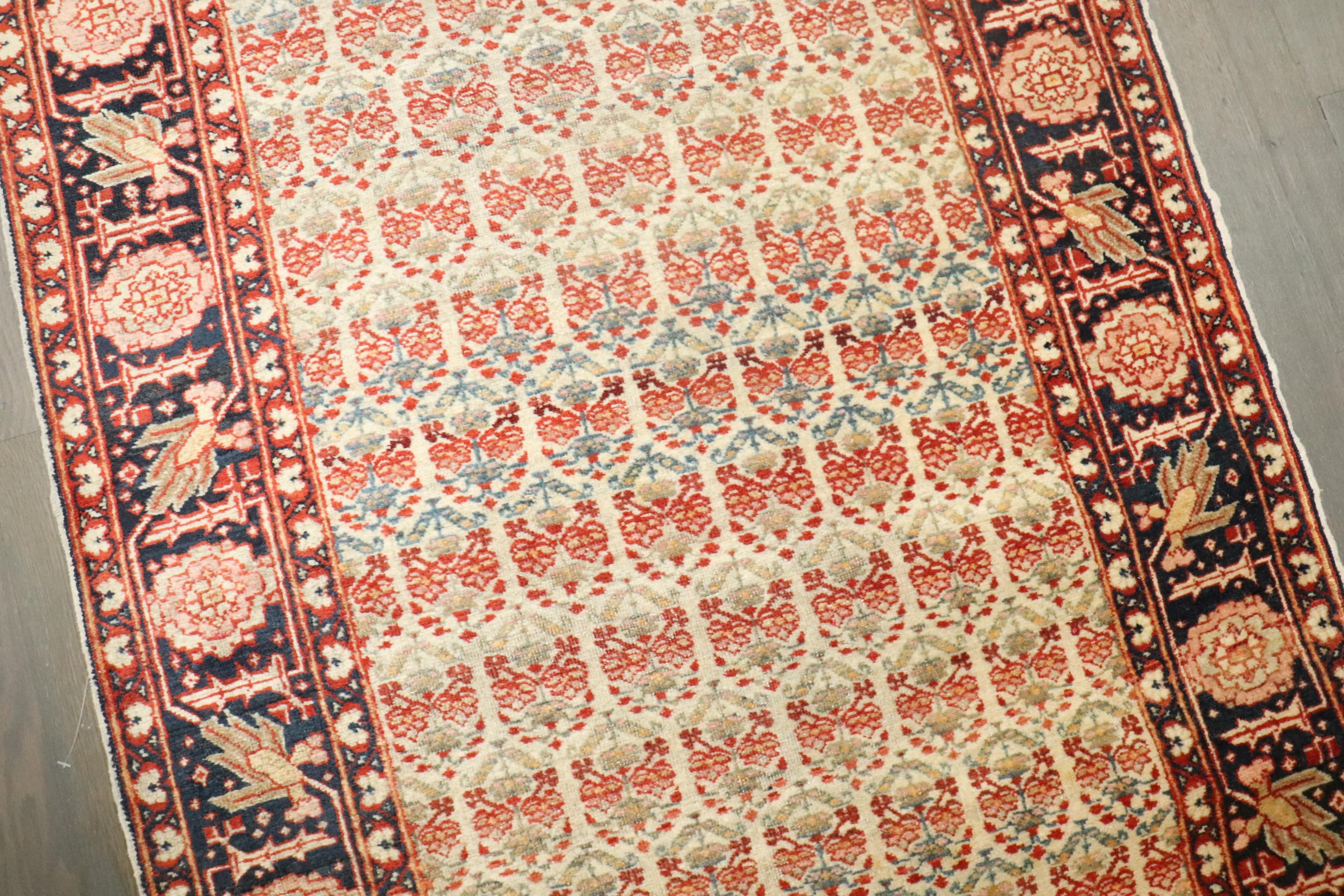 Zabihi Colección Tabriz Marfil Haji Jalili Alfombra Persa Fina en venta 1