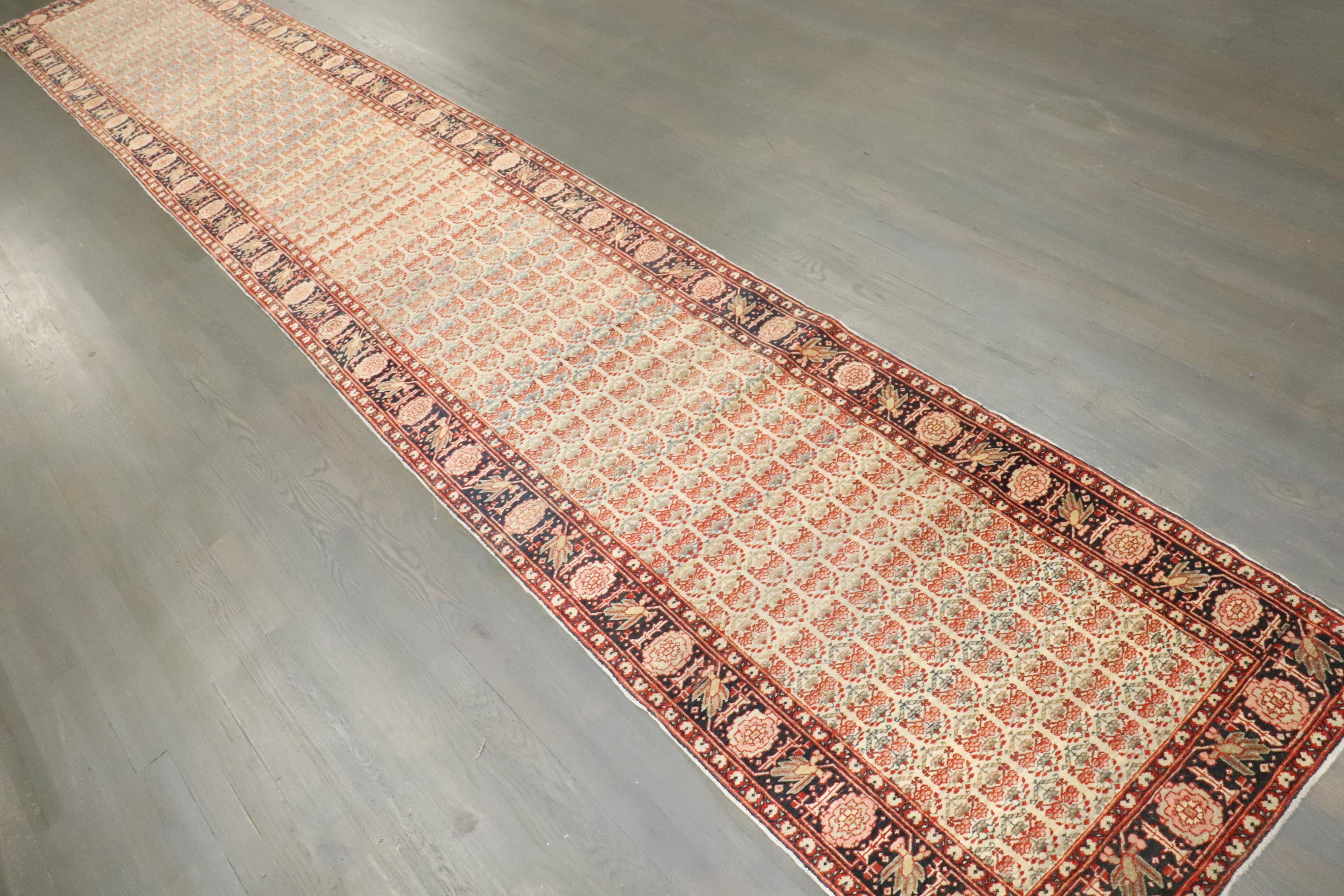 Zabihi Colección Tabriz Marfil Haji Jalili Alfombra Persa Fina en venta 2