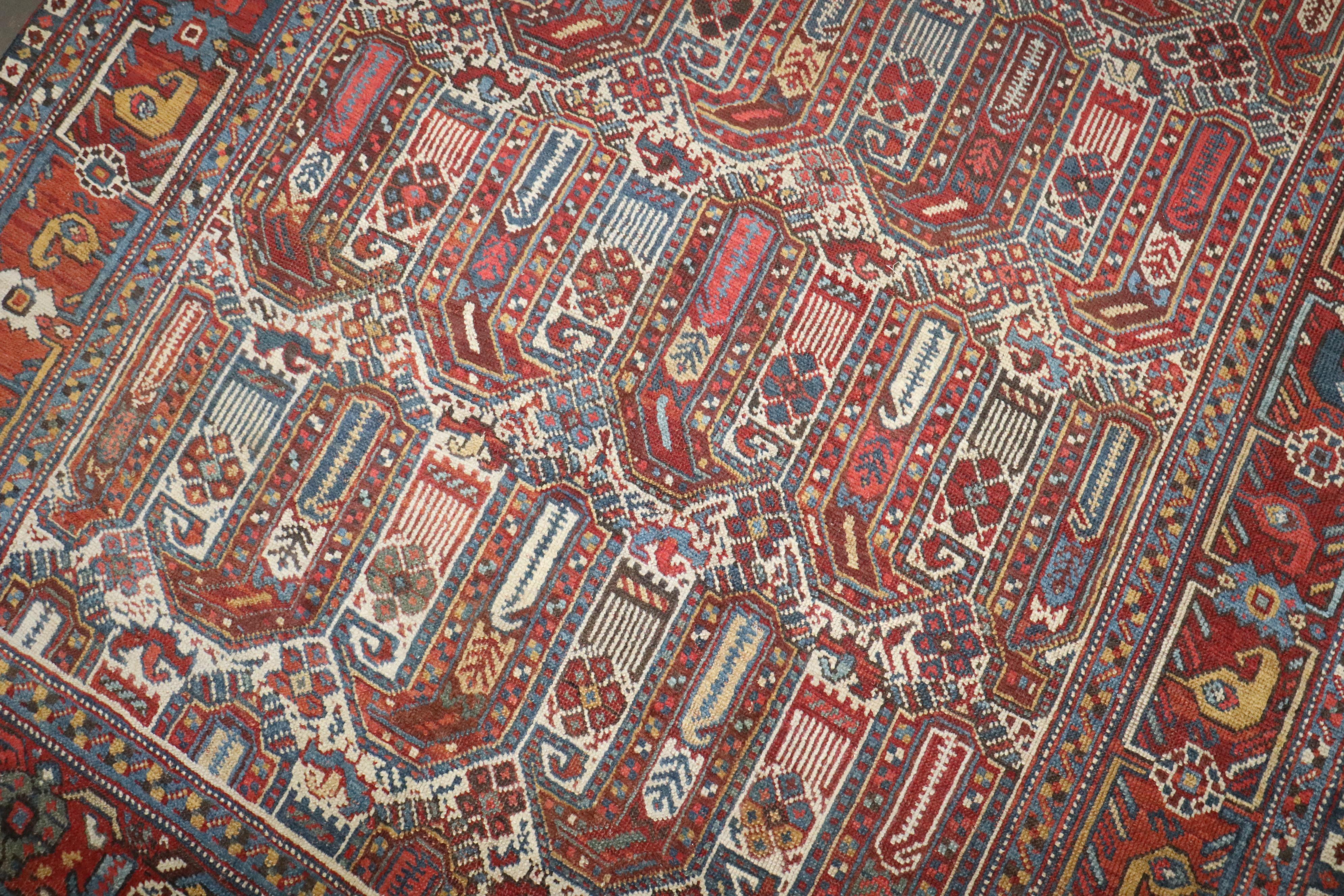 Colección Zabihi Alfombra Tribal Marfil Shiraz Khamseh Antigua en venta 4