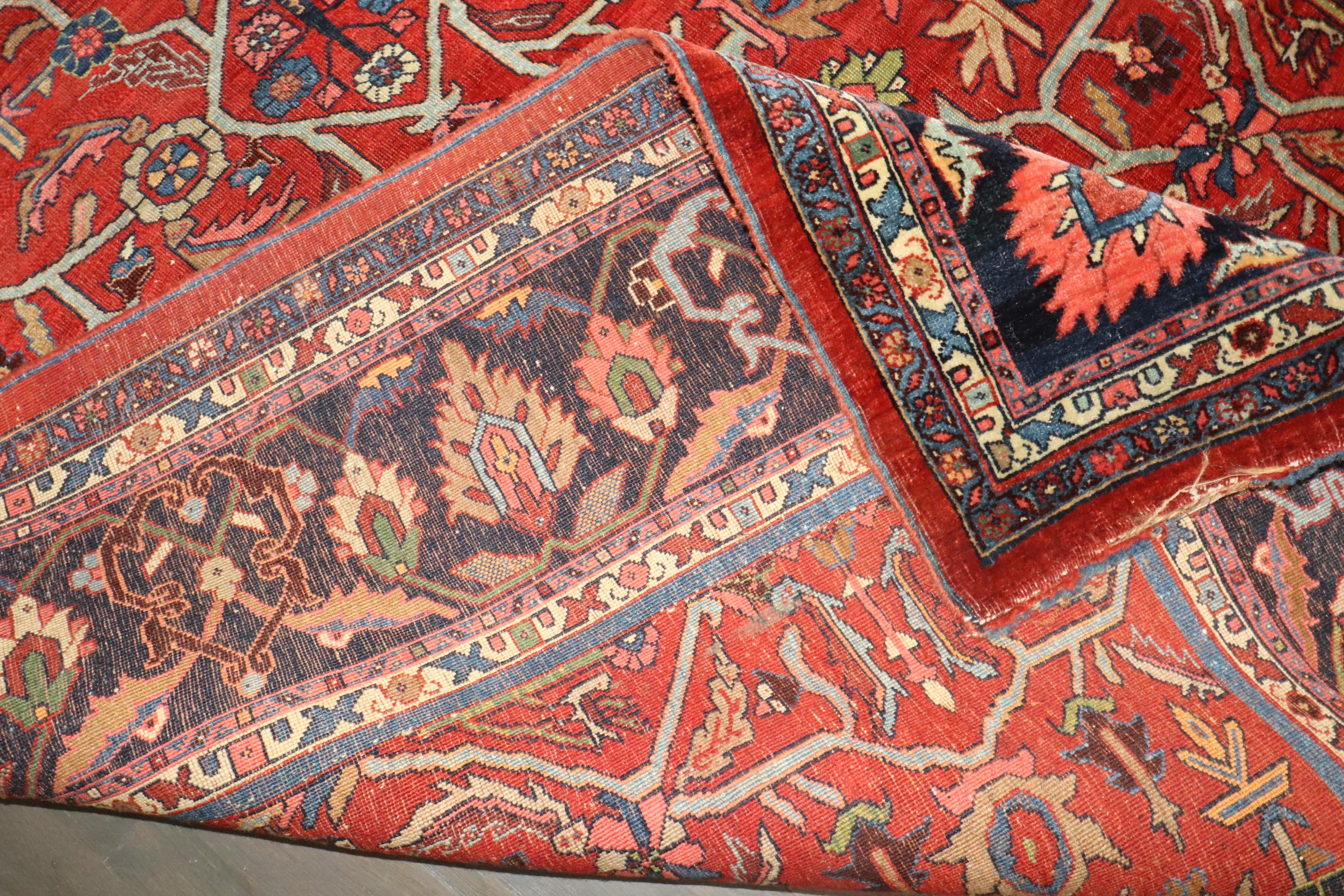 una auténtica alfombra persa bidjar en tonos joya de principios del siglo xx 

Detalles
alfombra no.	j3899
talla	9' 1