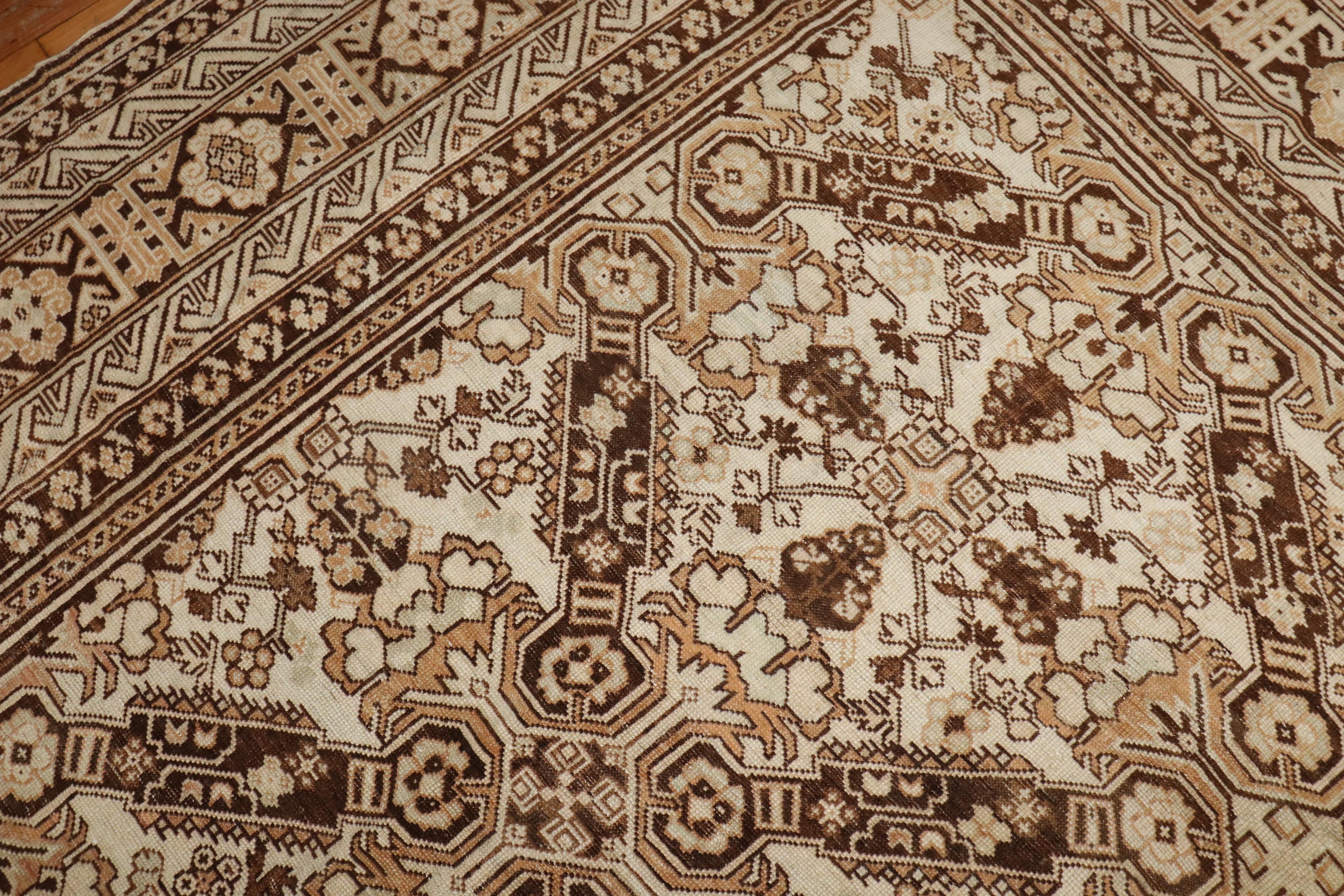 Zabihi Collection Keyhole Ersari Large Rug In Good Condition For Sale In New York, NY