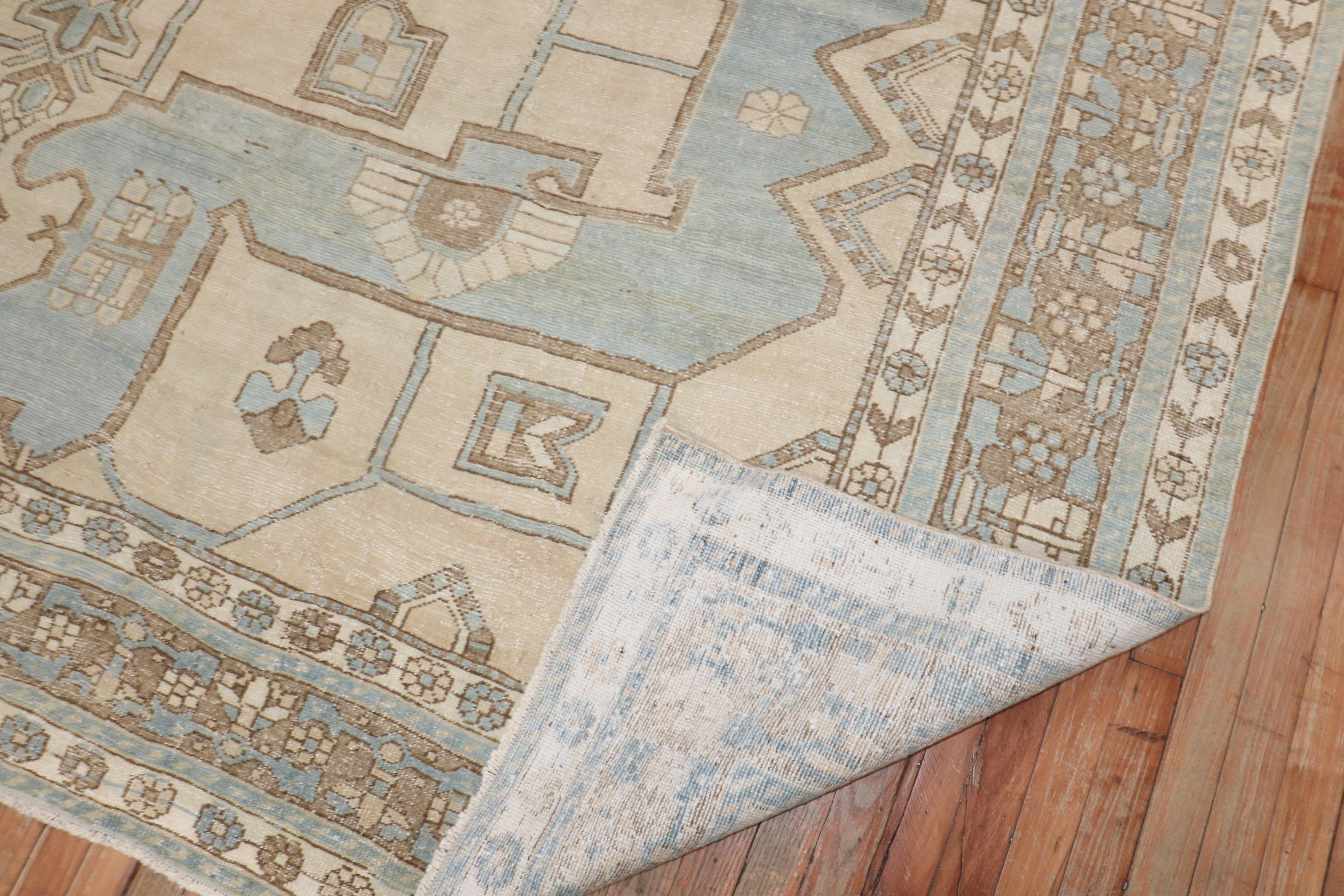 Annodato a mano Tappeto persiano Zabihi Collection Khaki Light Blue in vendita