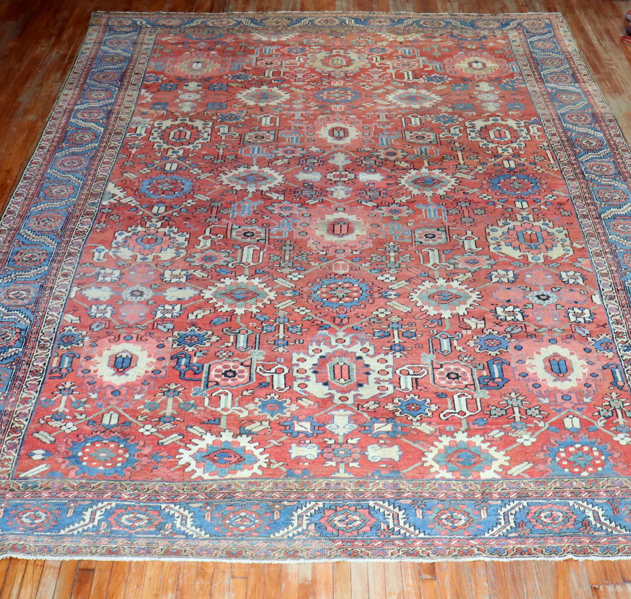 Zabihi Collection Large Antique Persian Heriz Rug In Good Condition For Sale In New York, NY
