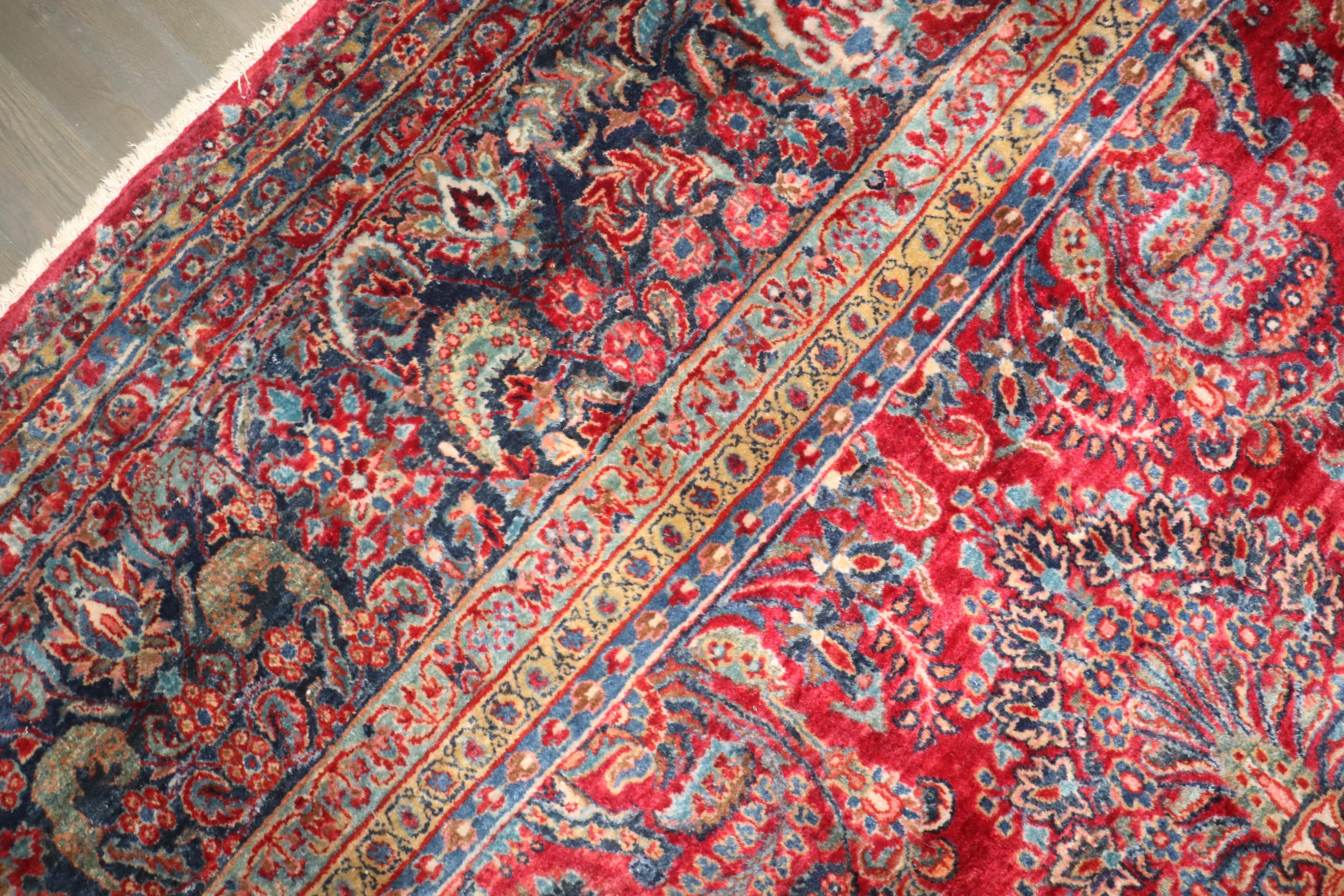 Zabihi Collection Large Antique Persian Sarouk en Bueno estado para la venta en New York, NY