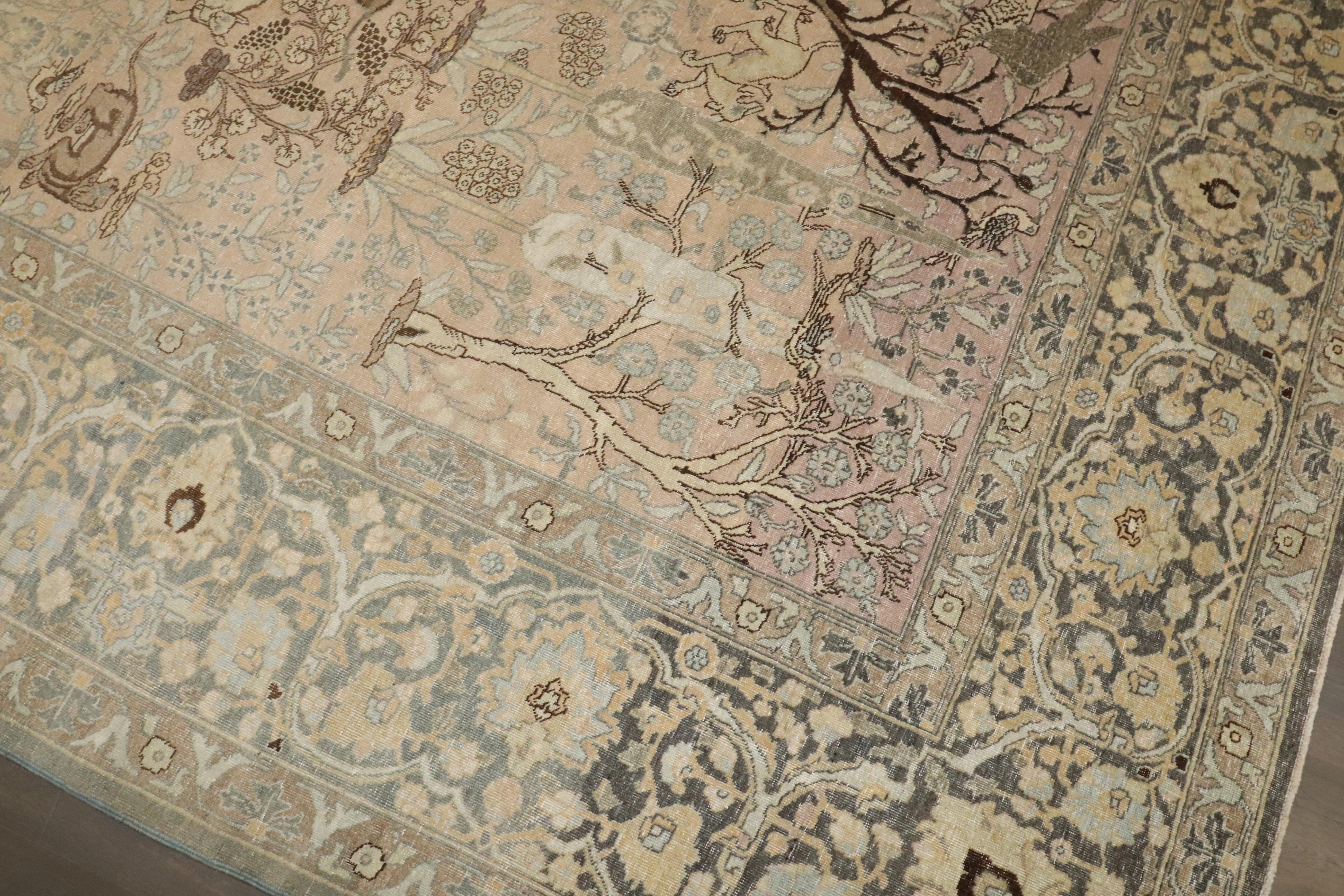 Zabihi Collection Großer antiker Bildteppich aus Täbris (20. Jahrhundert) im Angebot