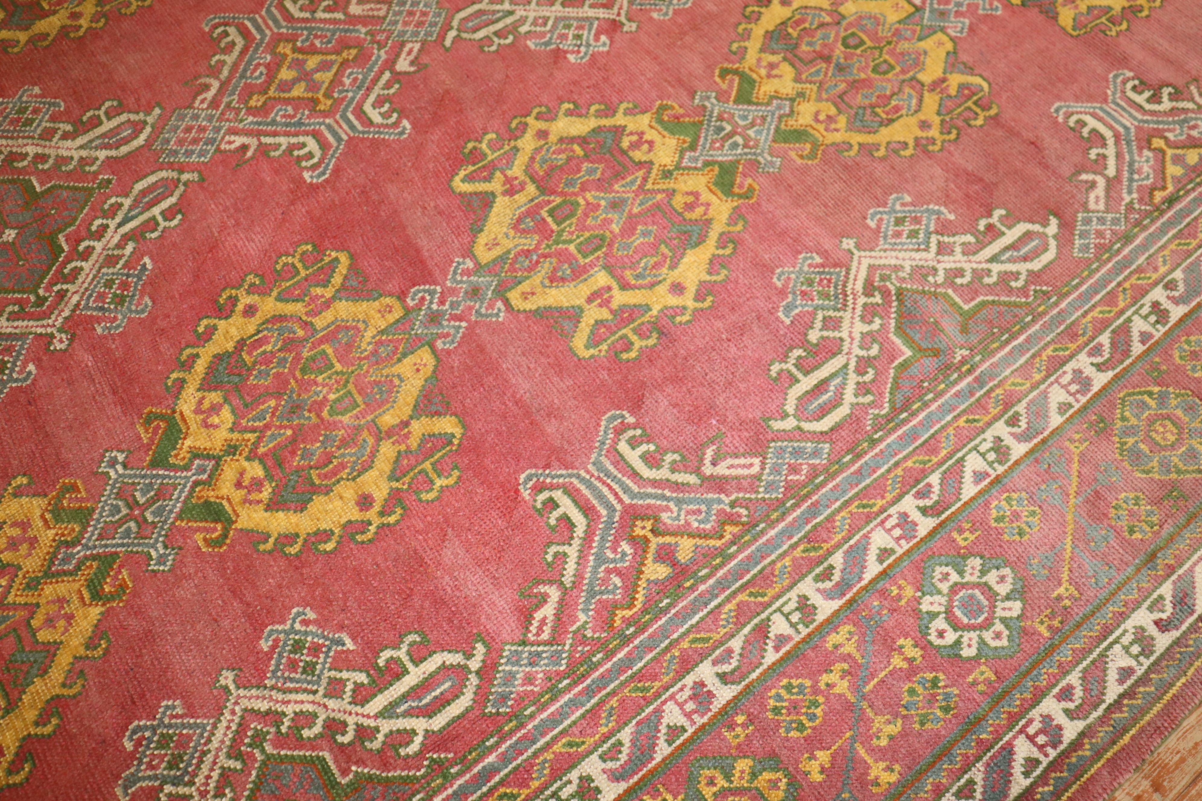 Colección Zabihi Alfombra Oushak Turca Antigua Grande Lana en venta