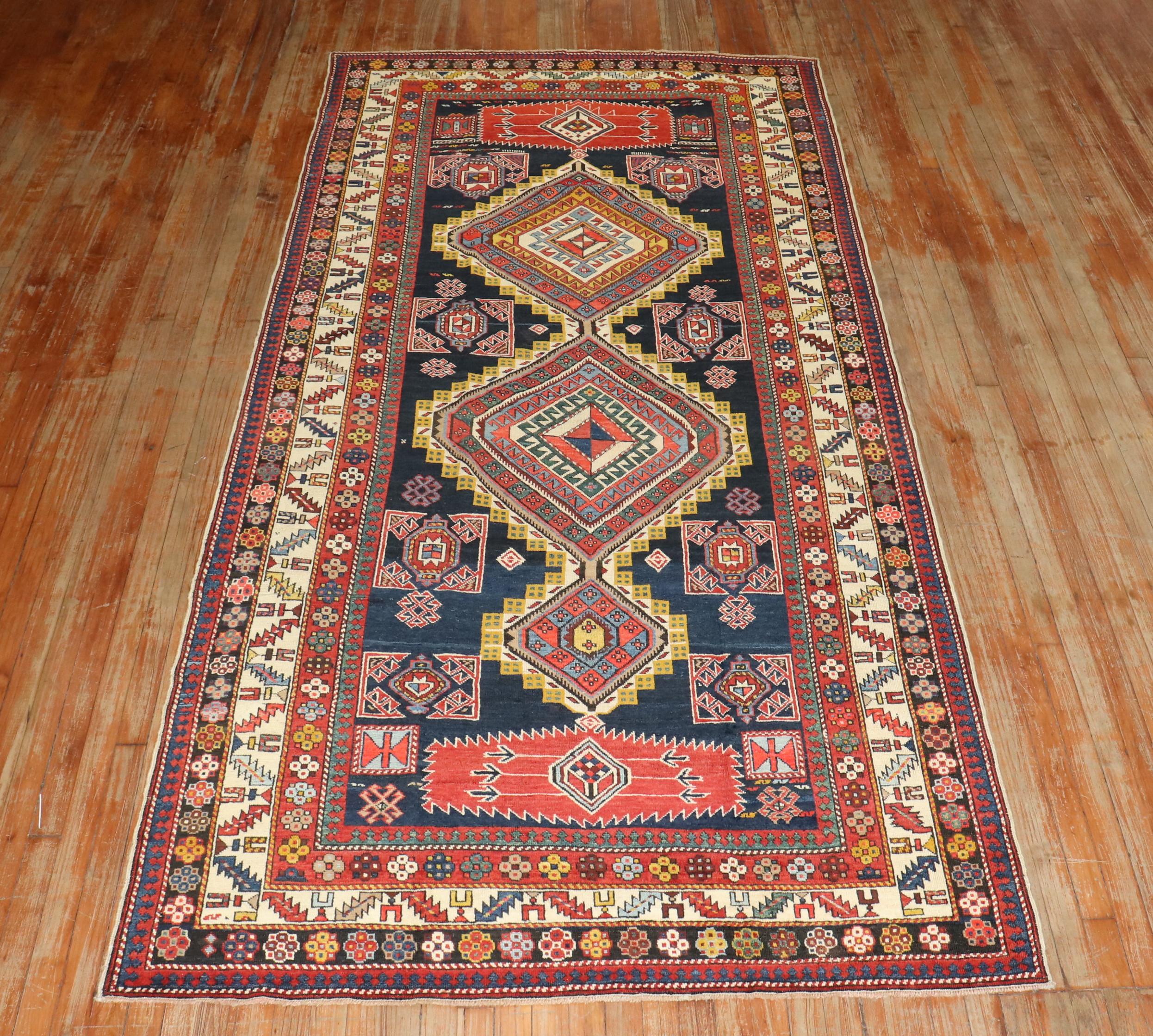 XIXe siècle Zabihi Collection Large Gallery Size 19ème siècle Antique Shirvan Rug en vente