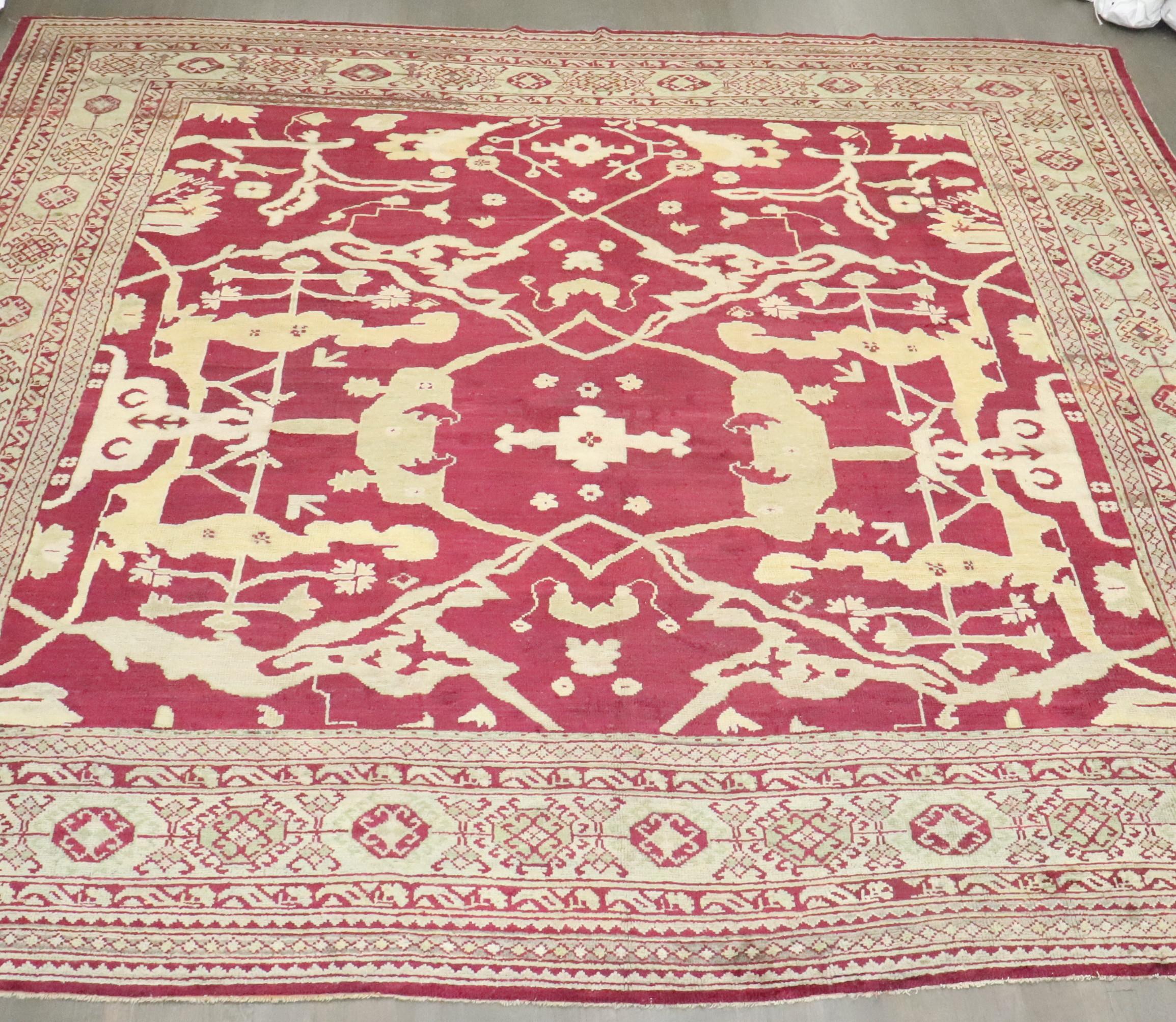 Zabihi Collection Großer quadratischer türkischer Oushak-Teppich im Angebot 7