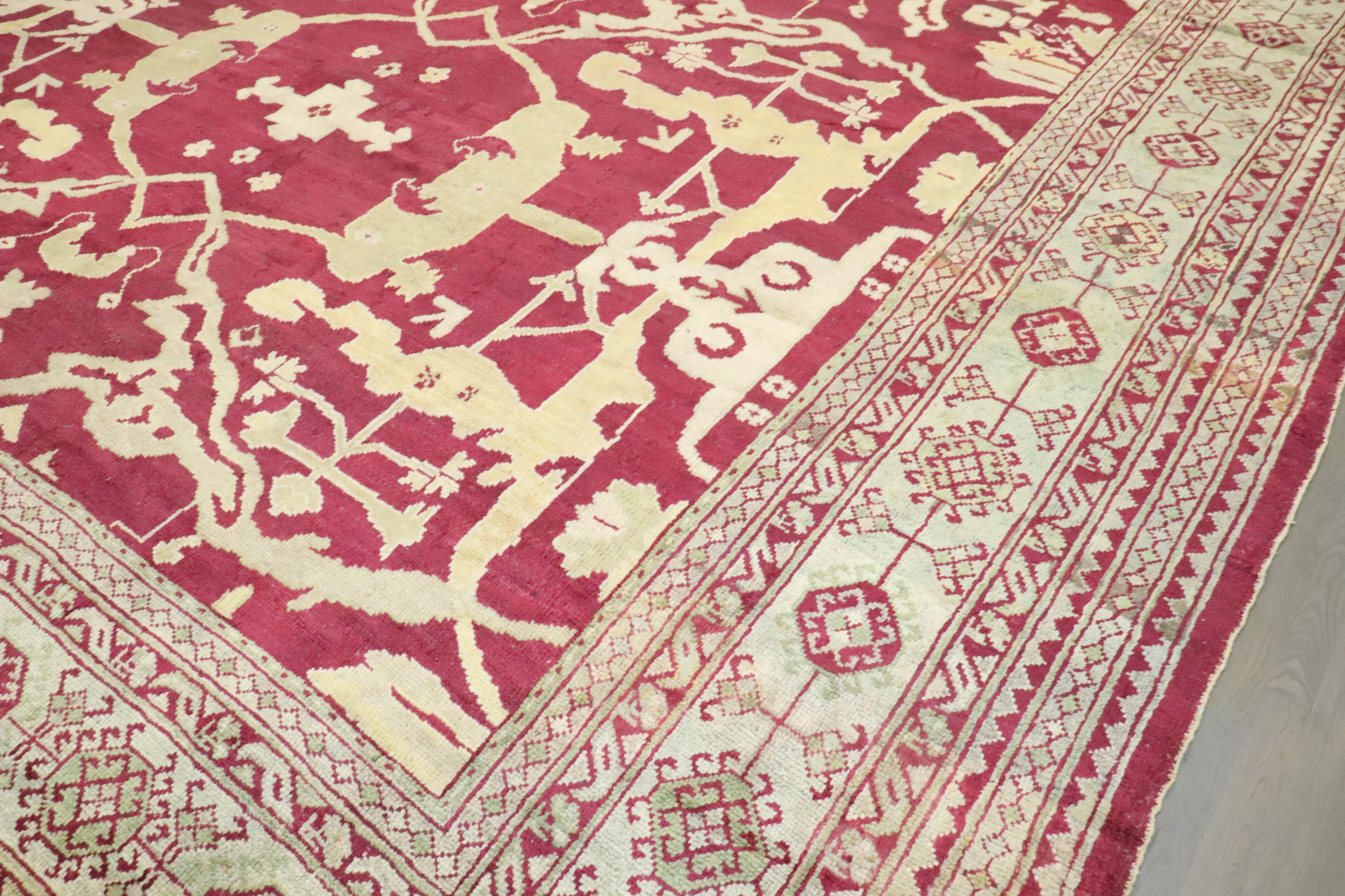 Zabihi Collection Großer quadratischer türkischer Oushak-Teppich im Angebot 8